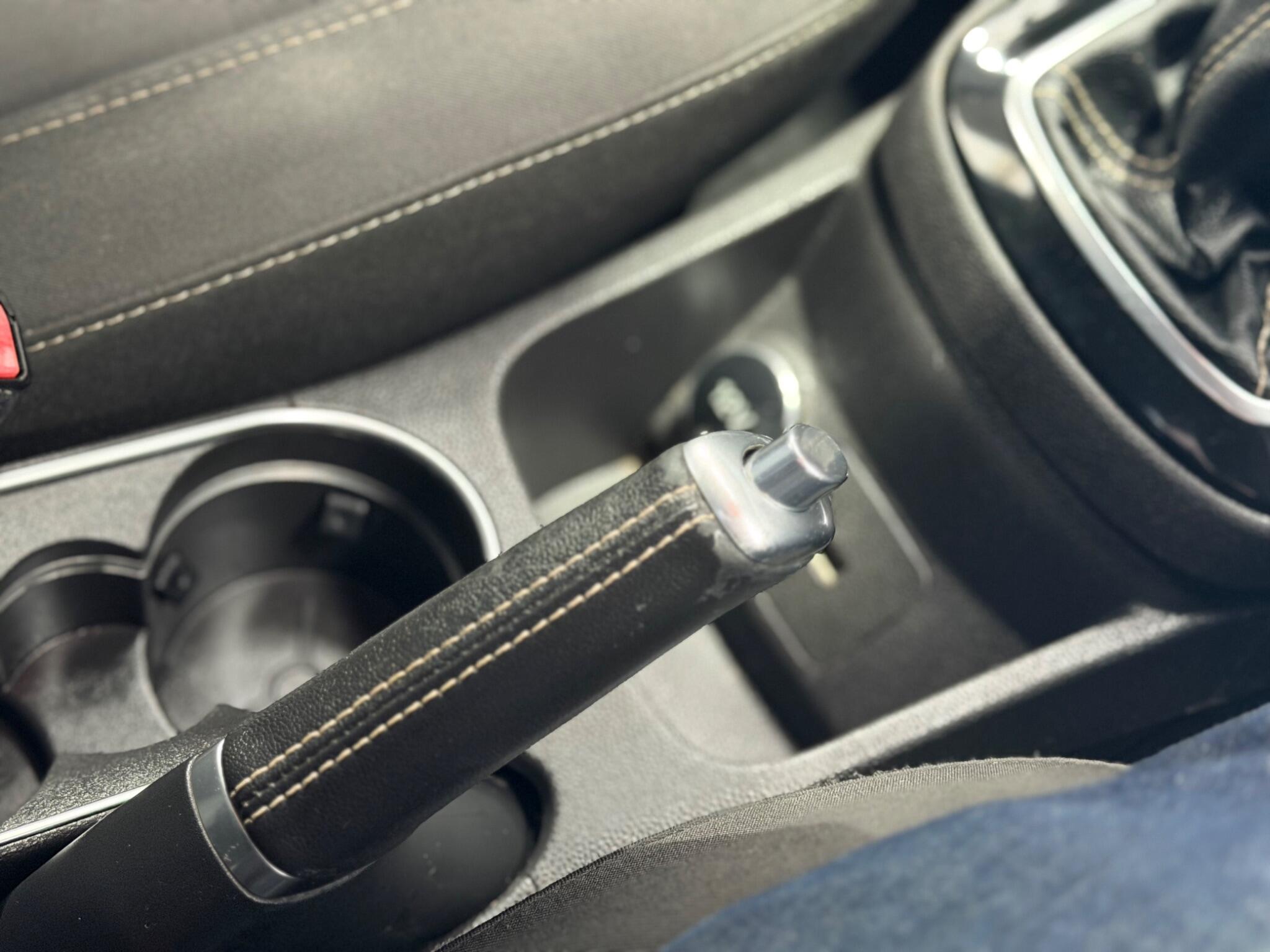 Ford Fiesta - Image 28