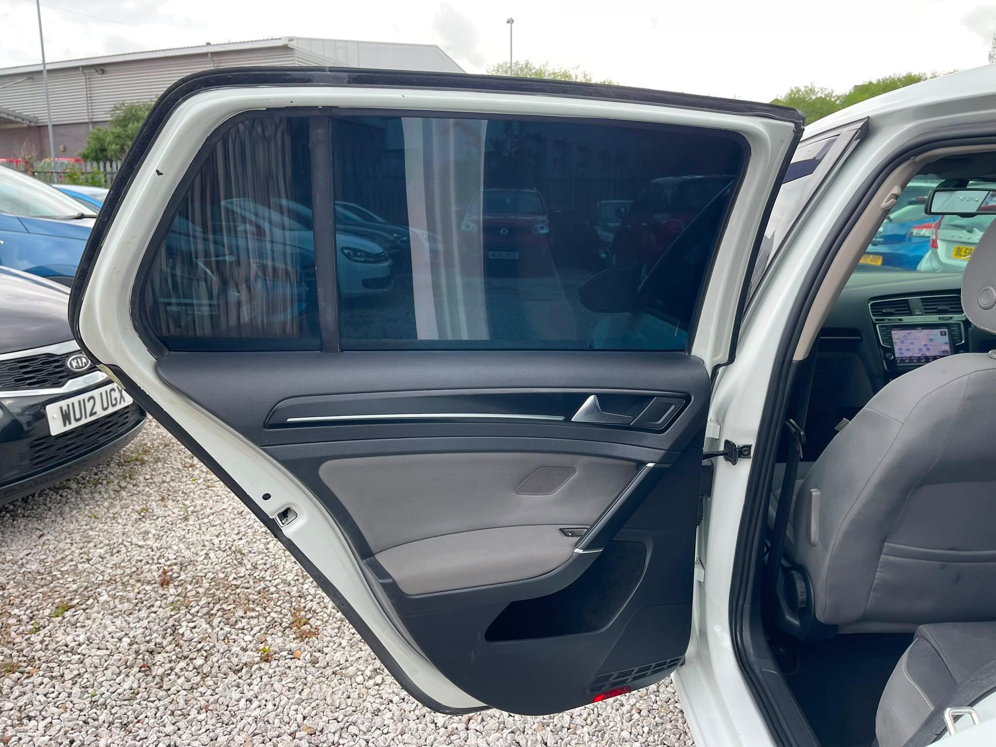 Volkswagen Golf - Image 16