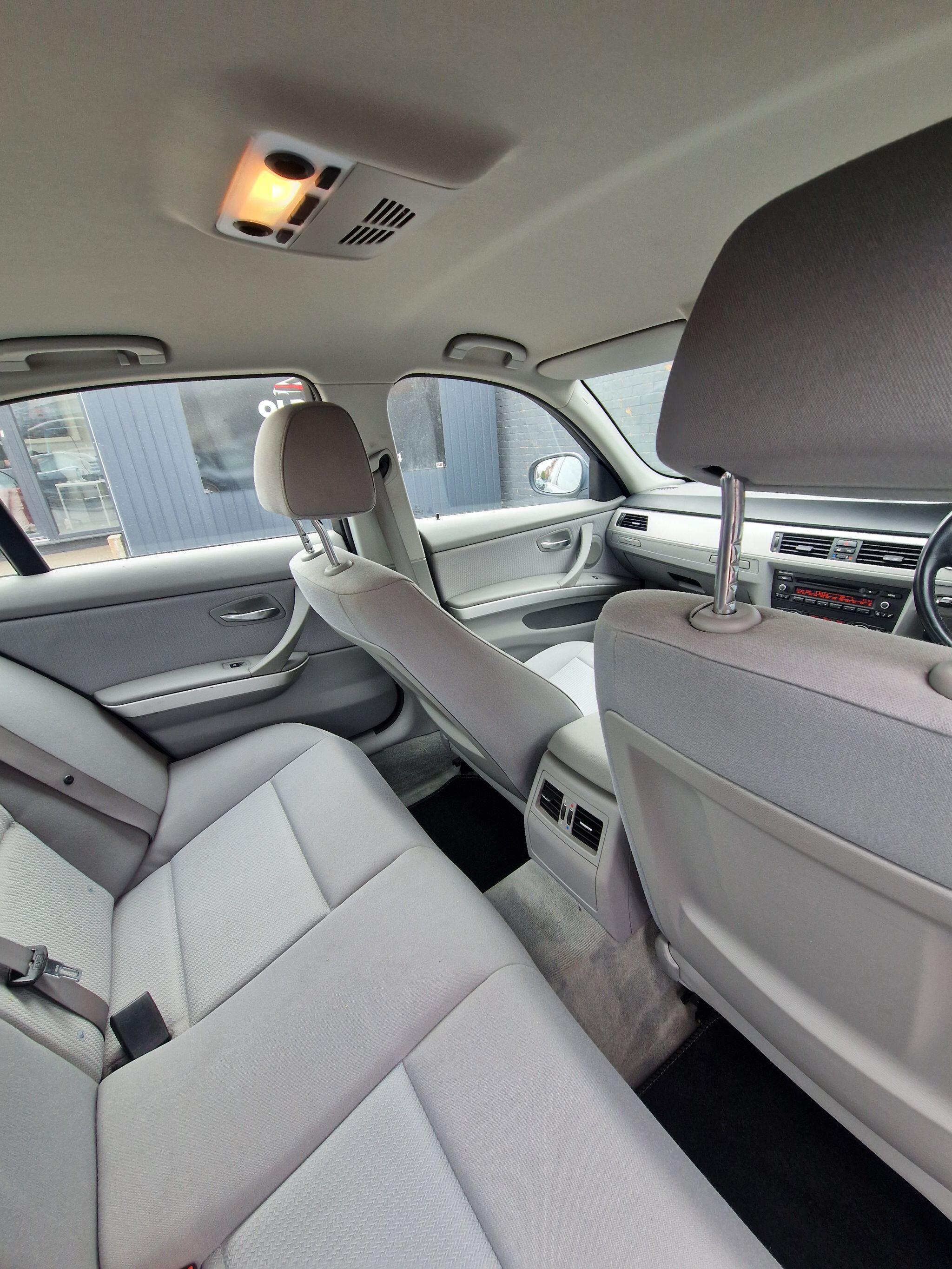 BMW 3 Series - Image 27