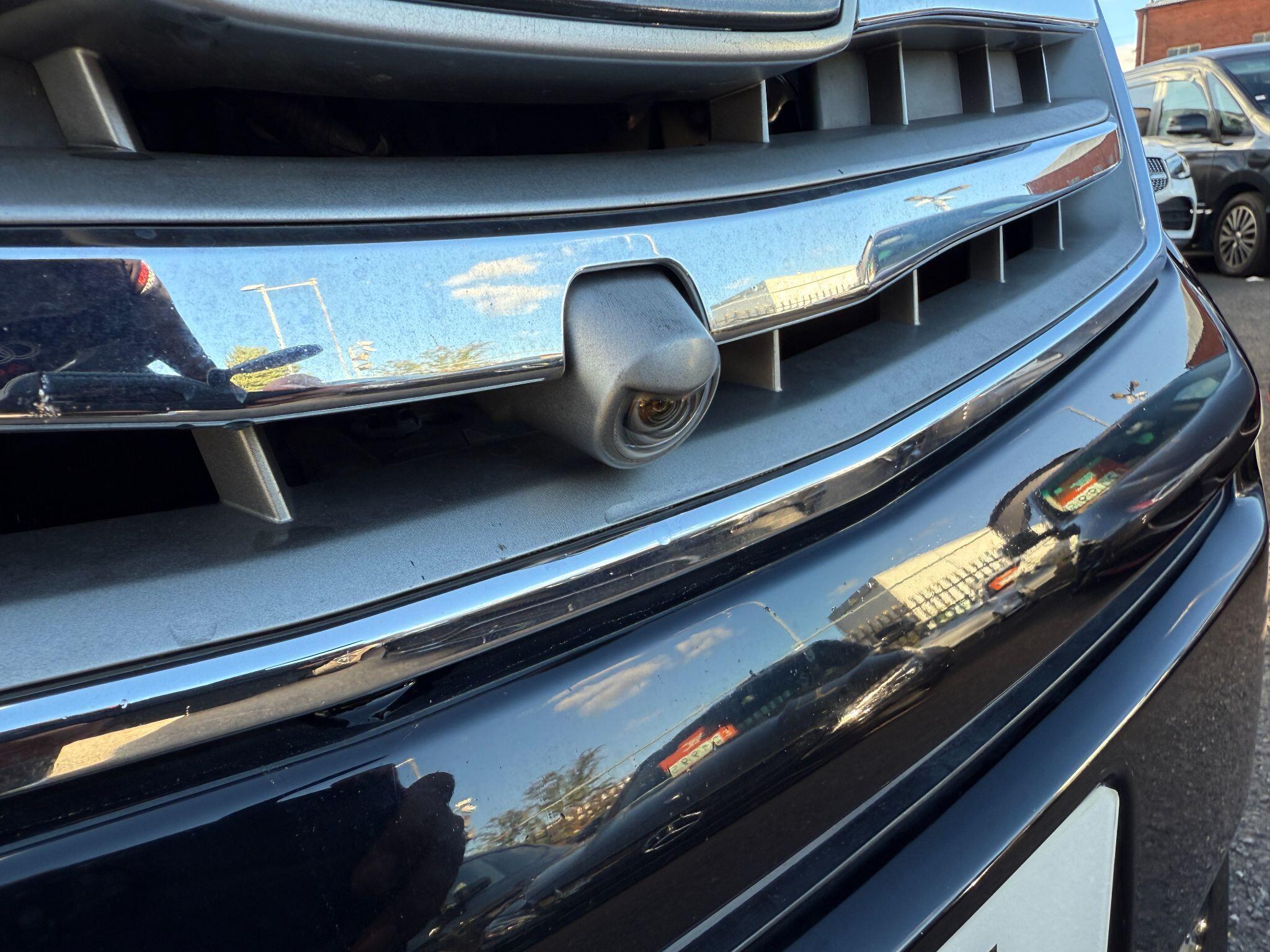 Toyota Alphard - Image 88