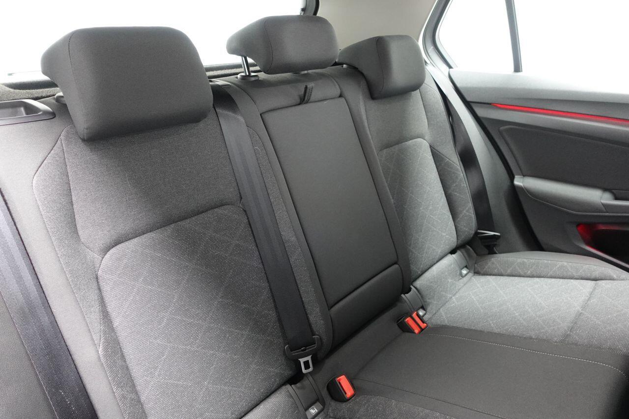 Volkswagen Golf - Image 18