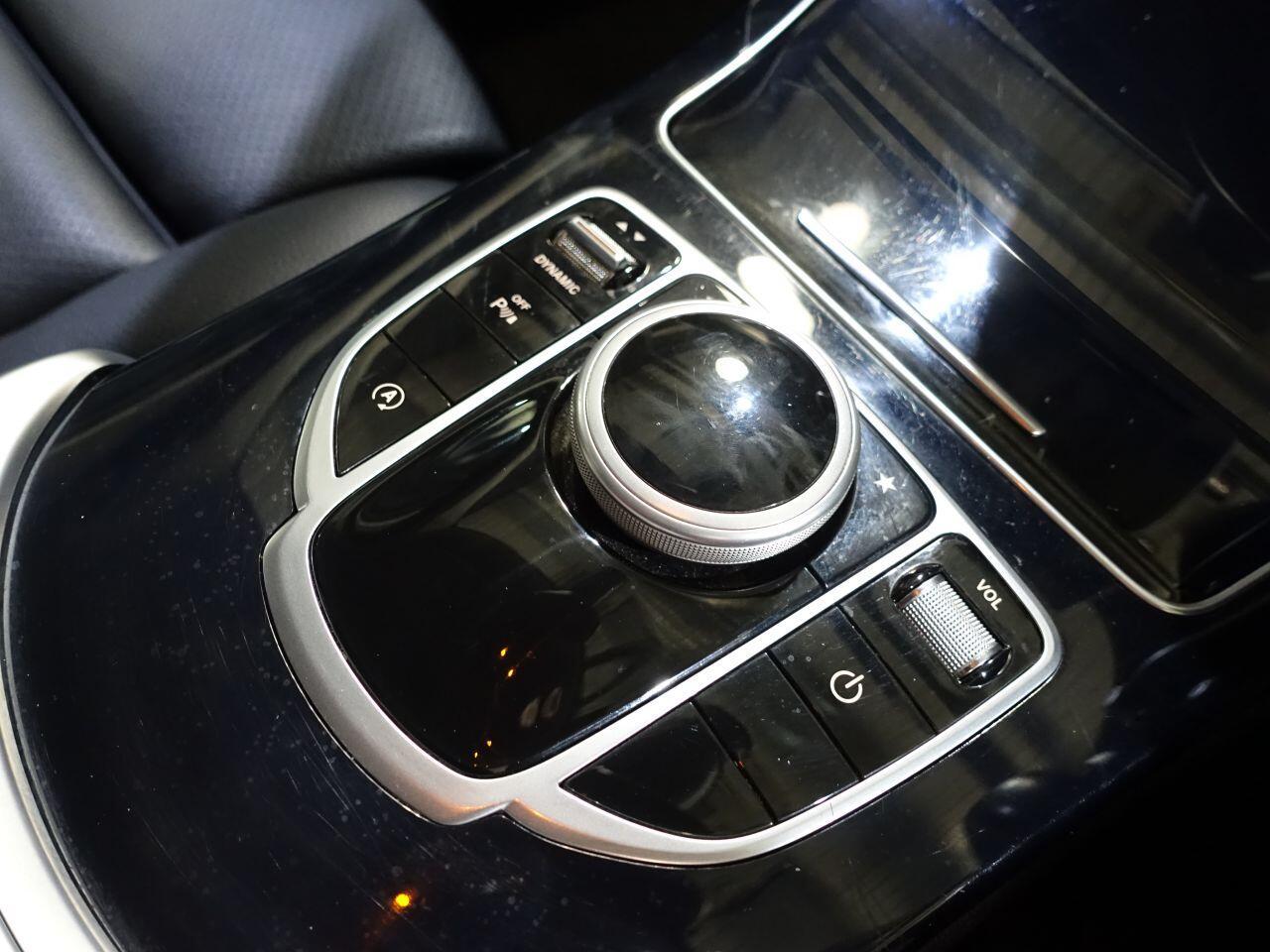 Mercedes C-Class - Image 31