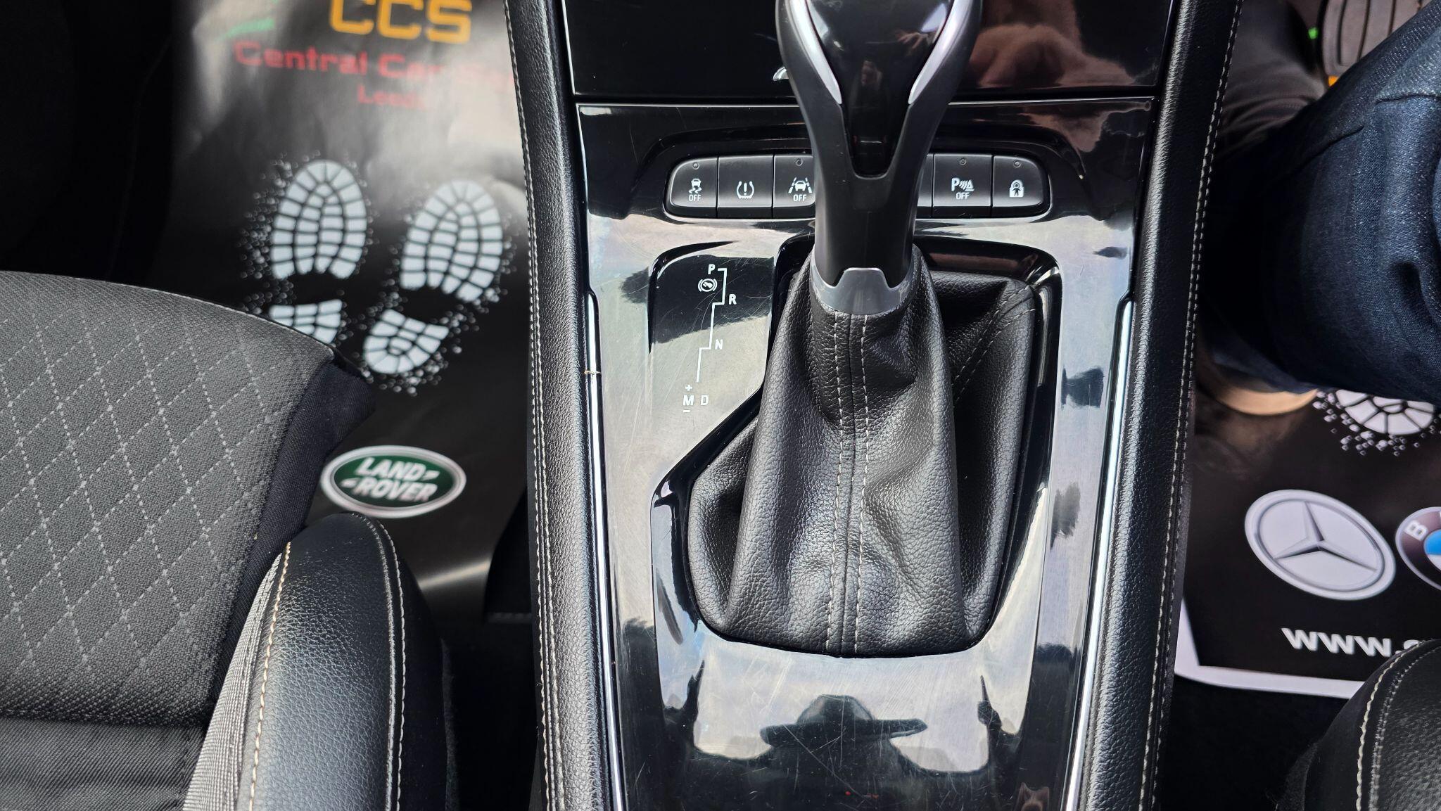 Vauxhall Grandland X - Image 29