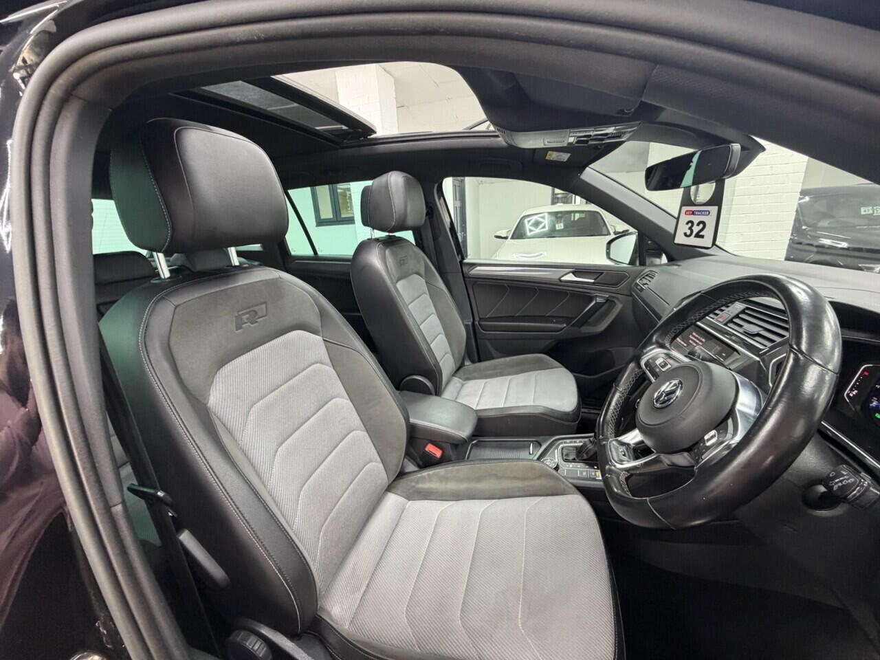 Volkswagen Tiguan - Image 4