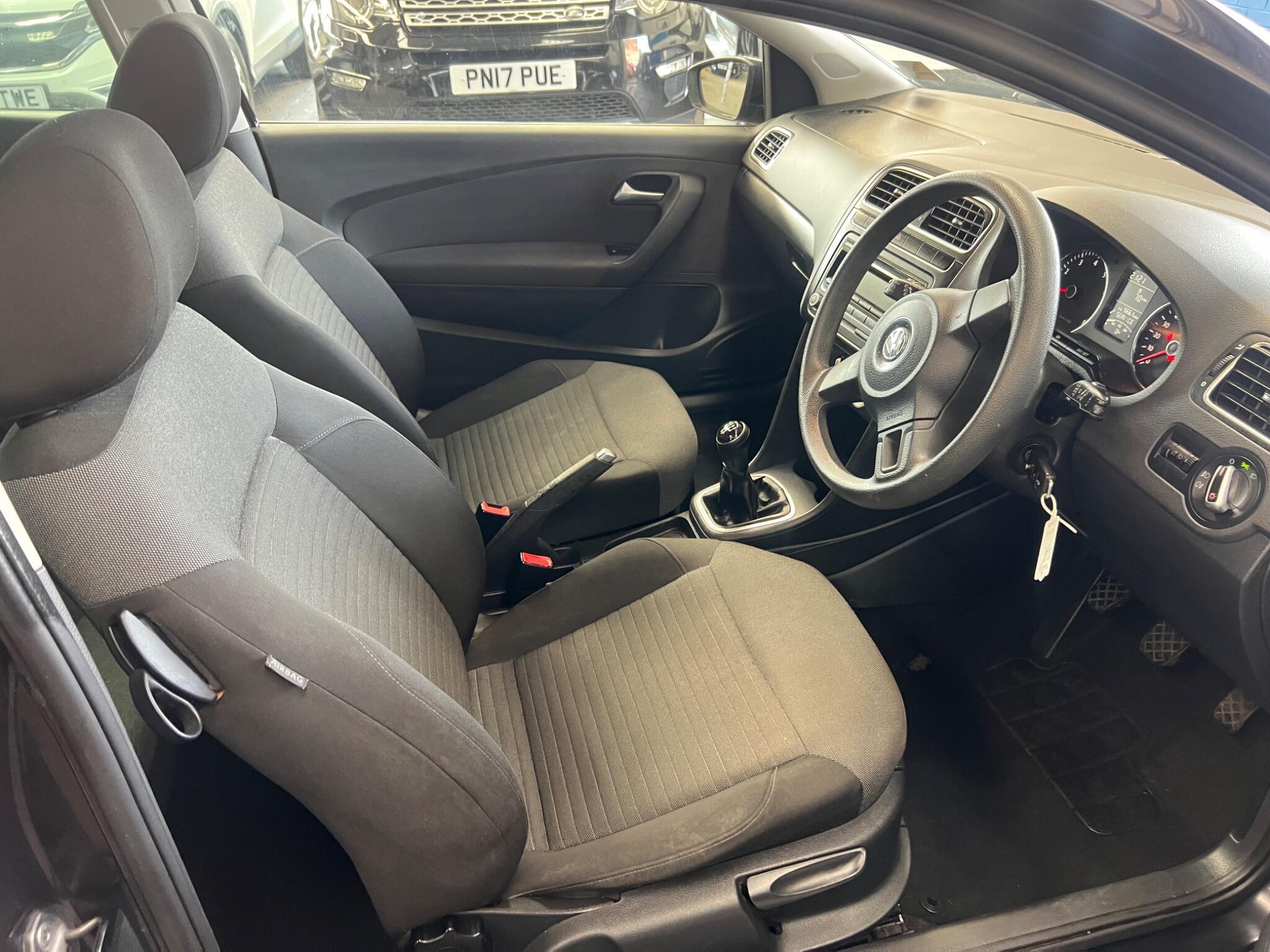 Volkswagen Polo - Image 16