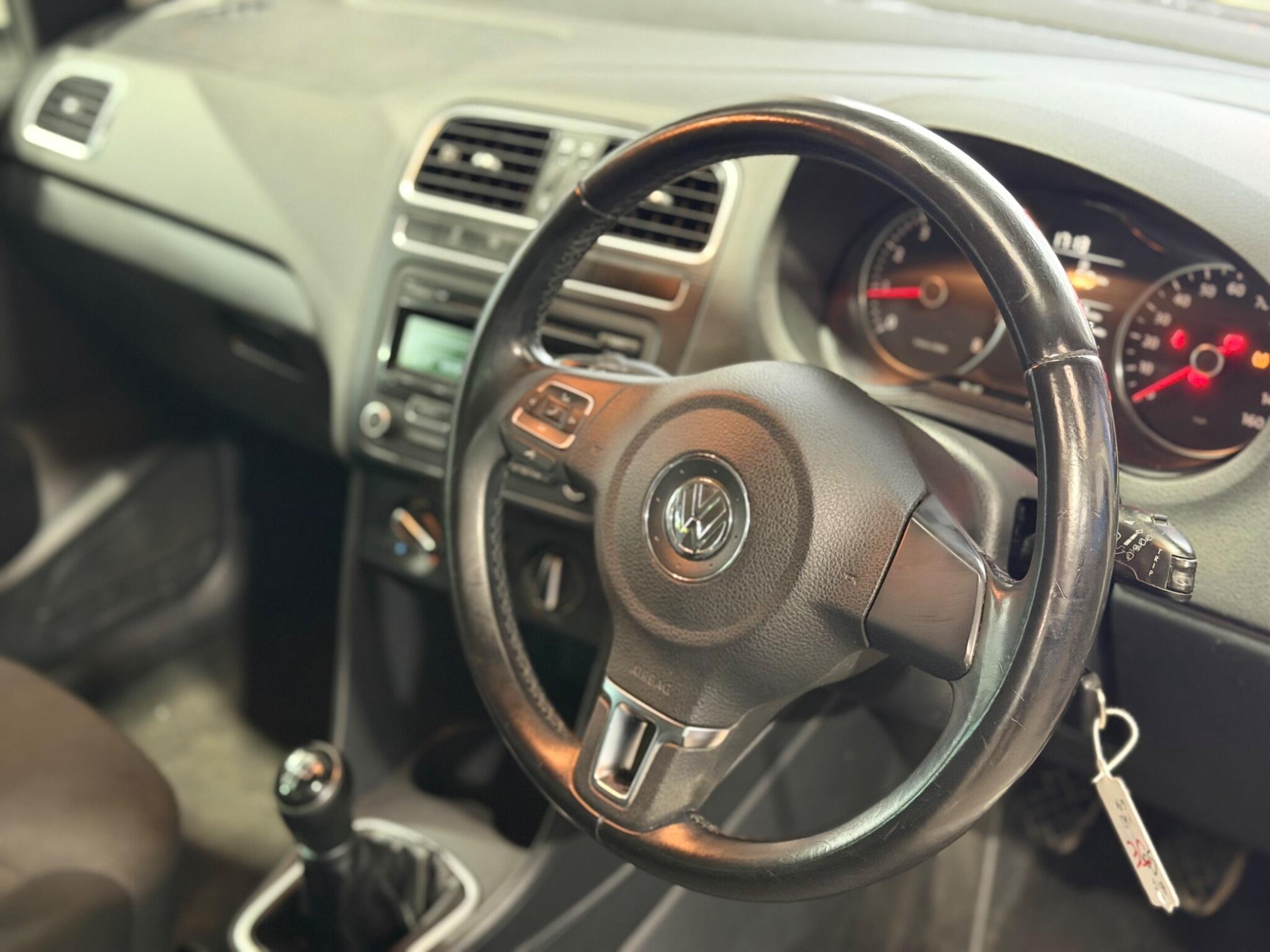 Volkswagen Polo - Image 19