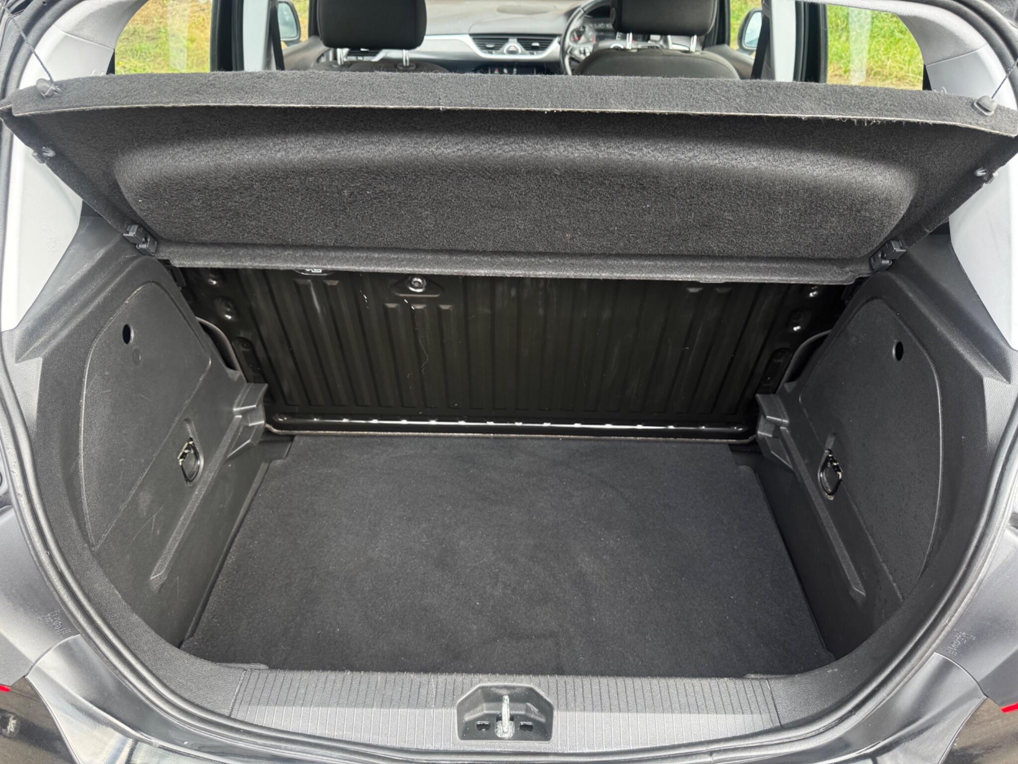 Vauxhall Corsa - Image 18