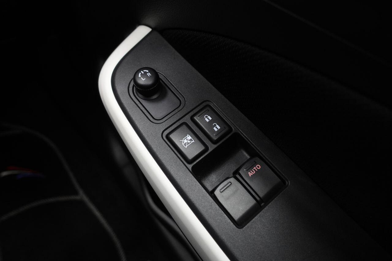 Suzuki Swift - Image 25