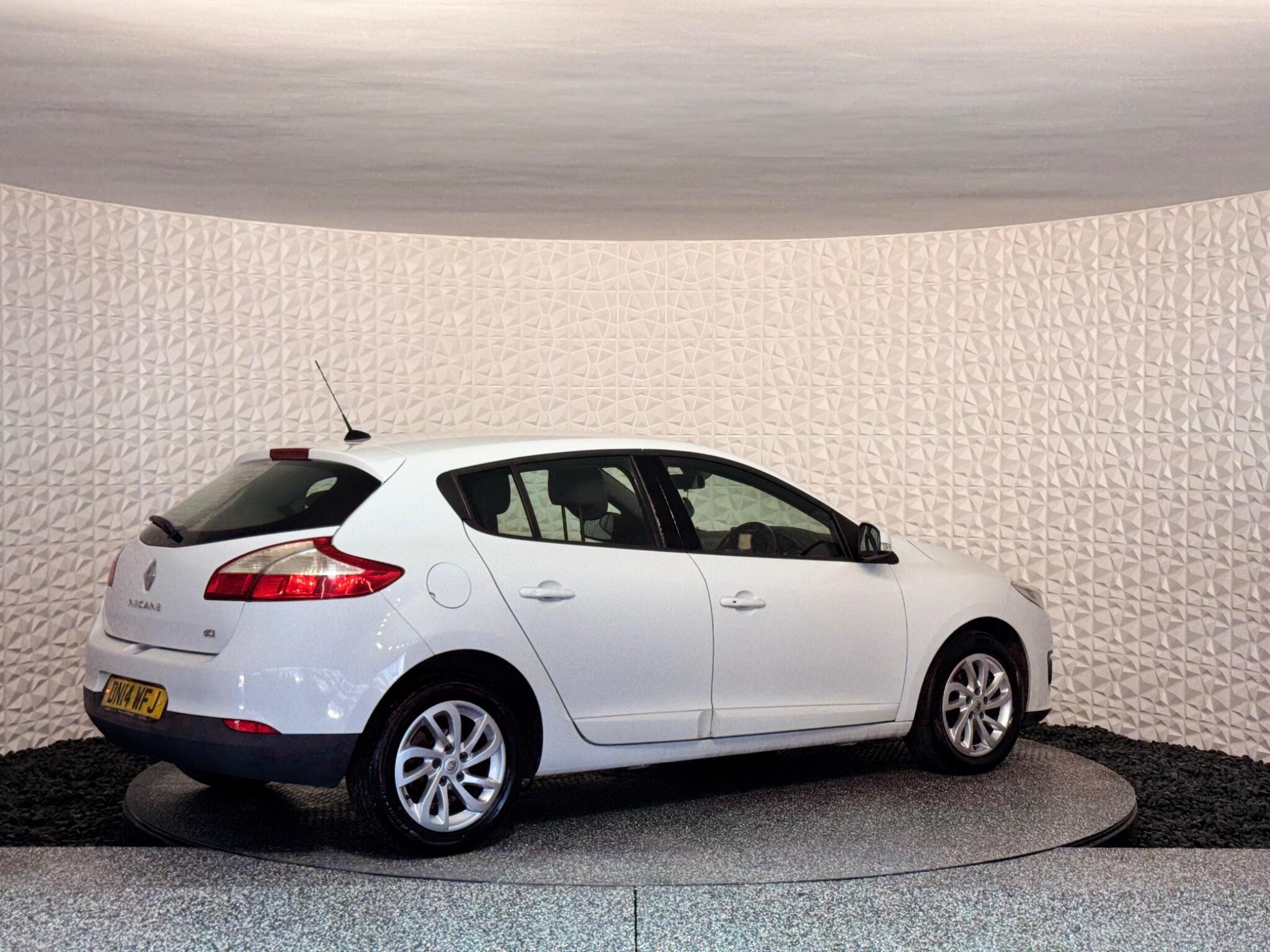 Renault Megane - Image 8