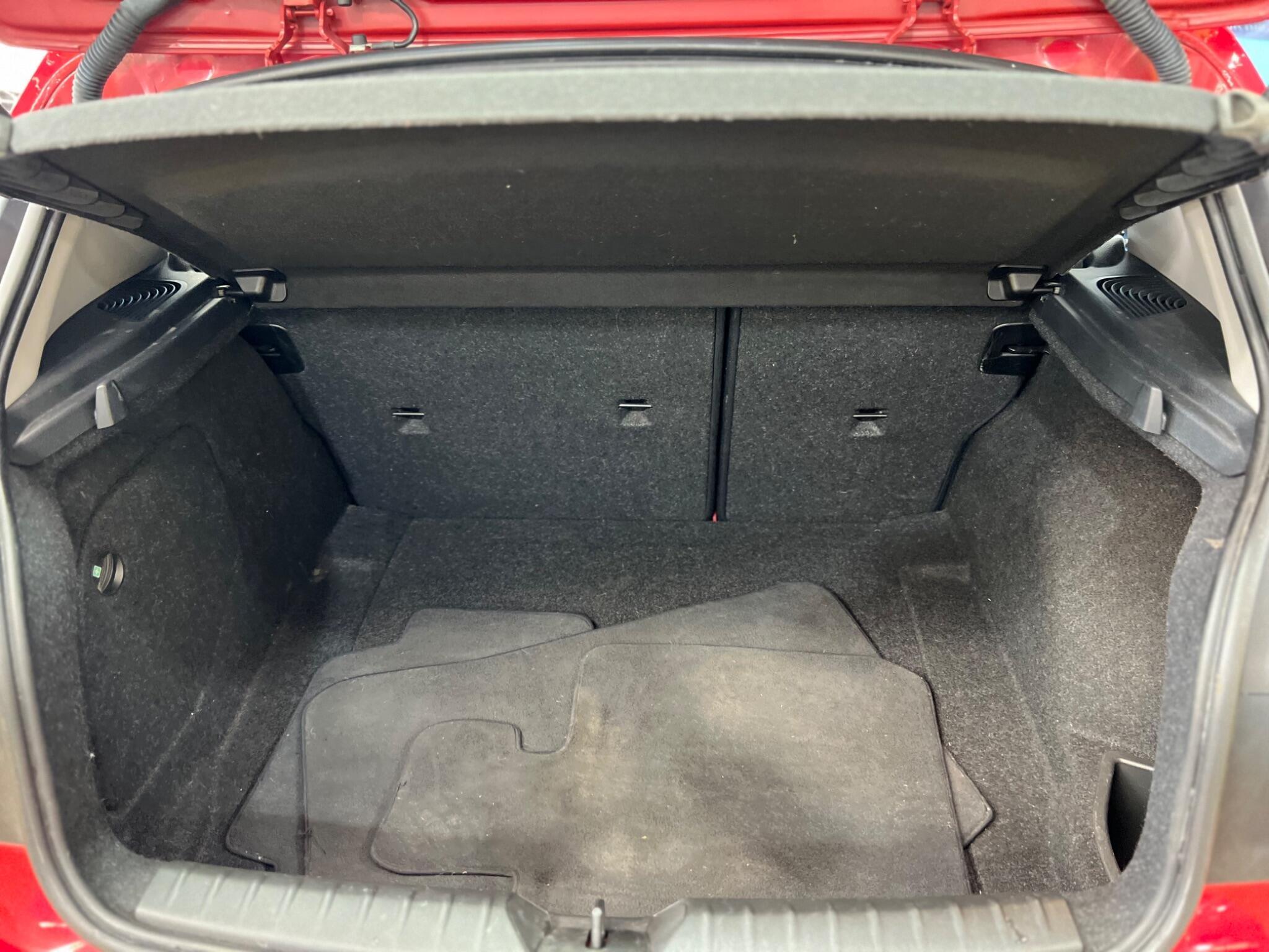 BMW 1 Series - Image 21