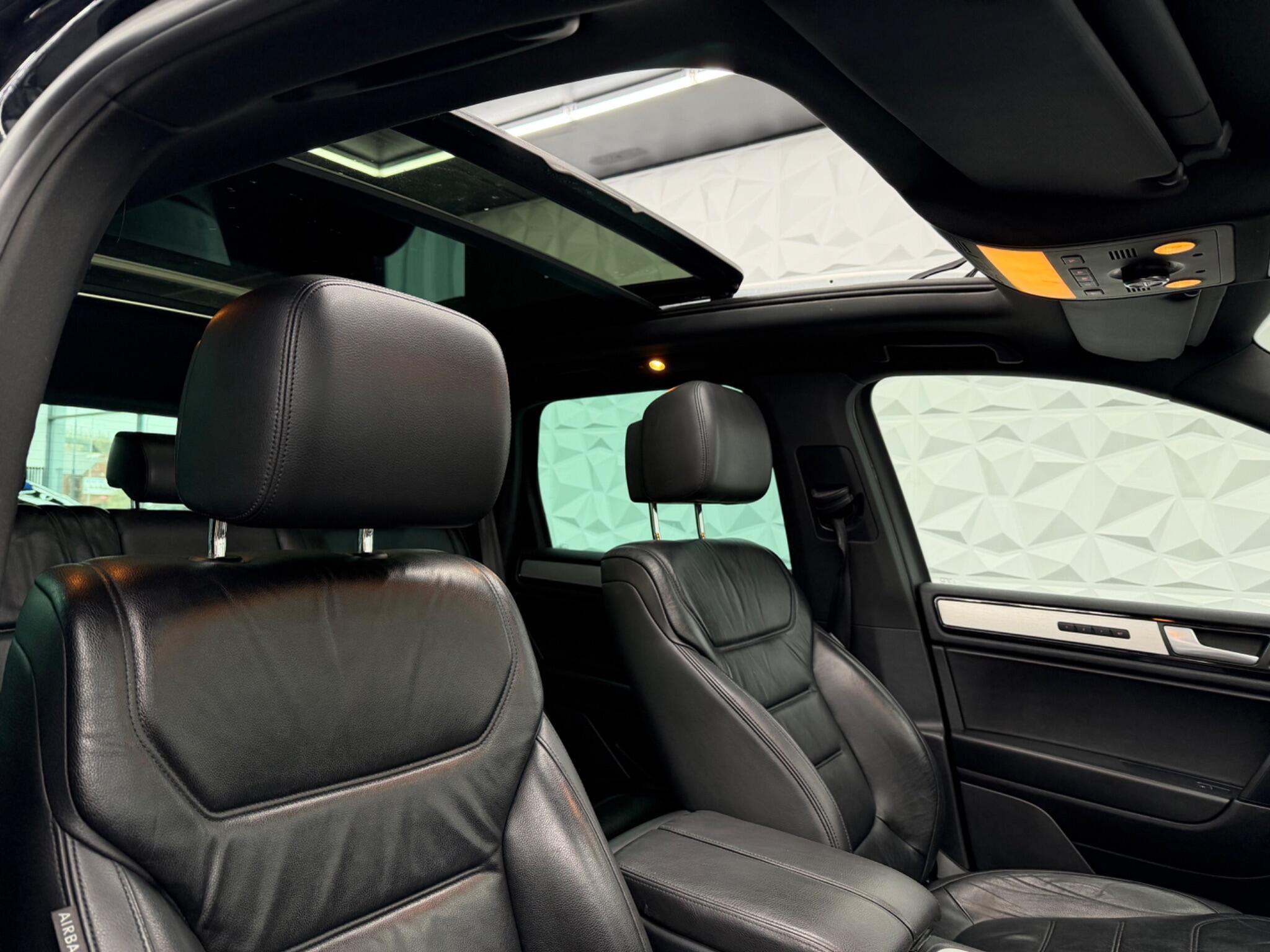 Volkswagen Touareg - Image 7