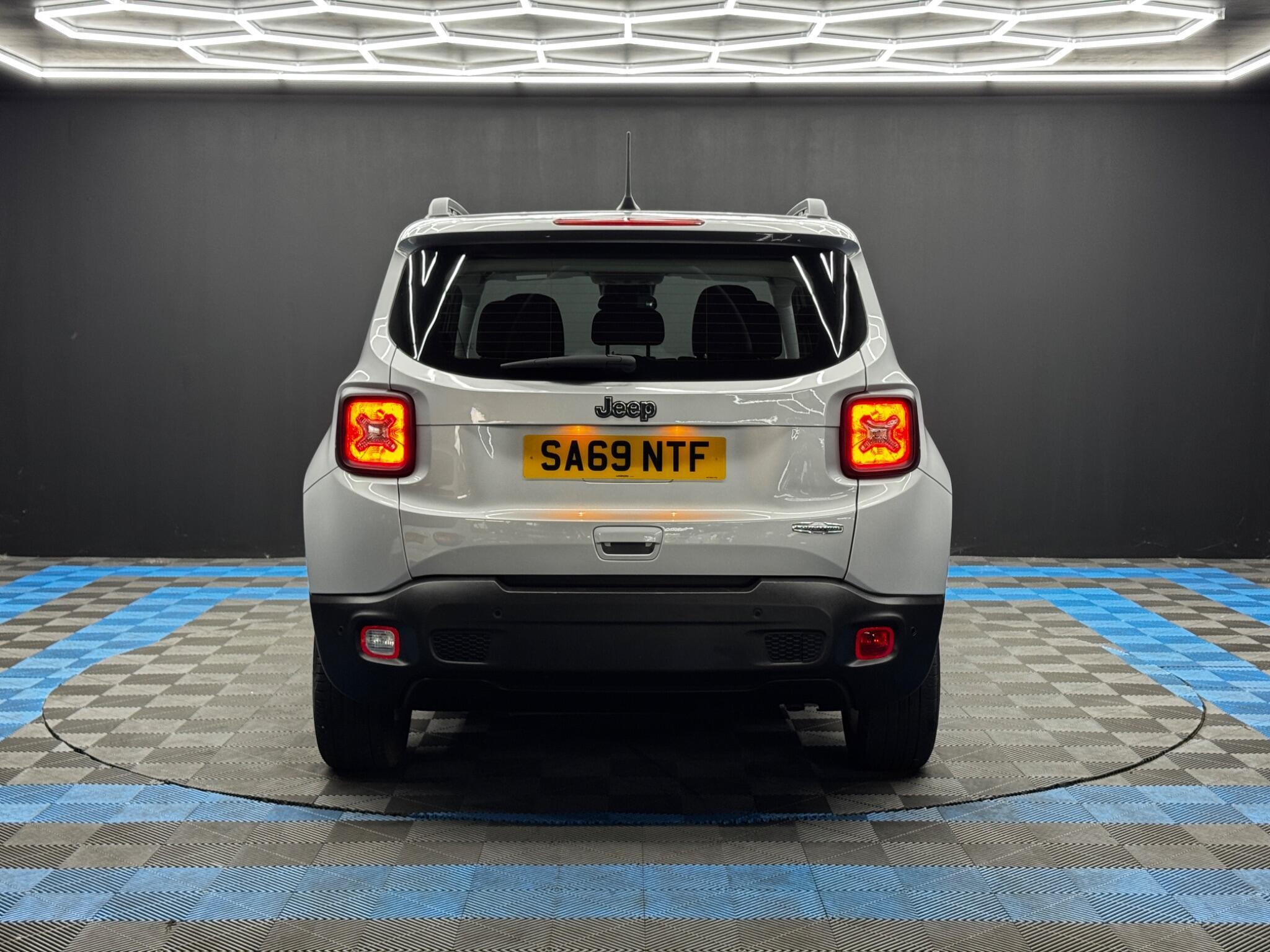 Jeep Renegade - Image 6