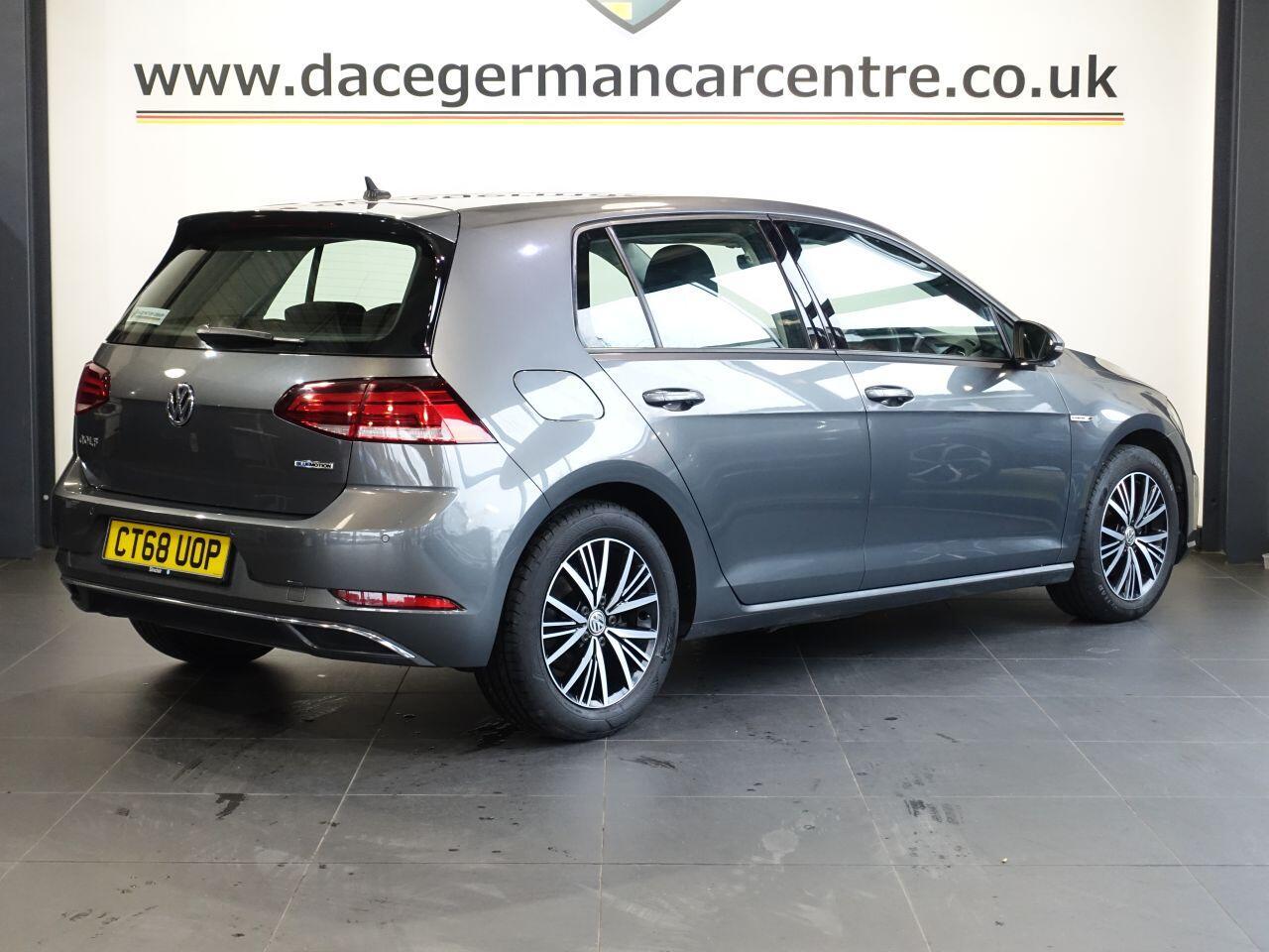 Volkswagen Golf - Image 6