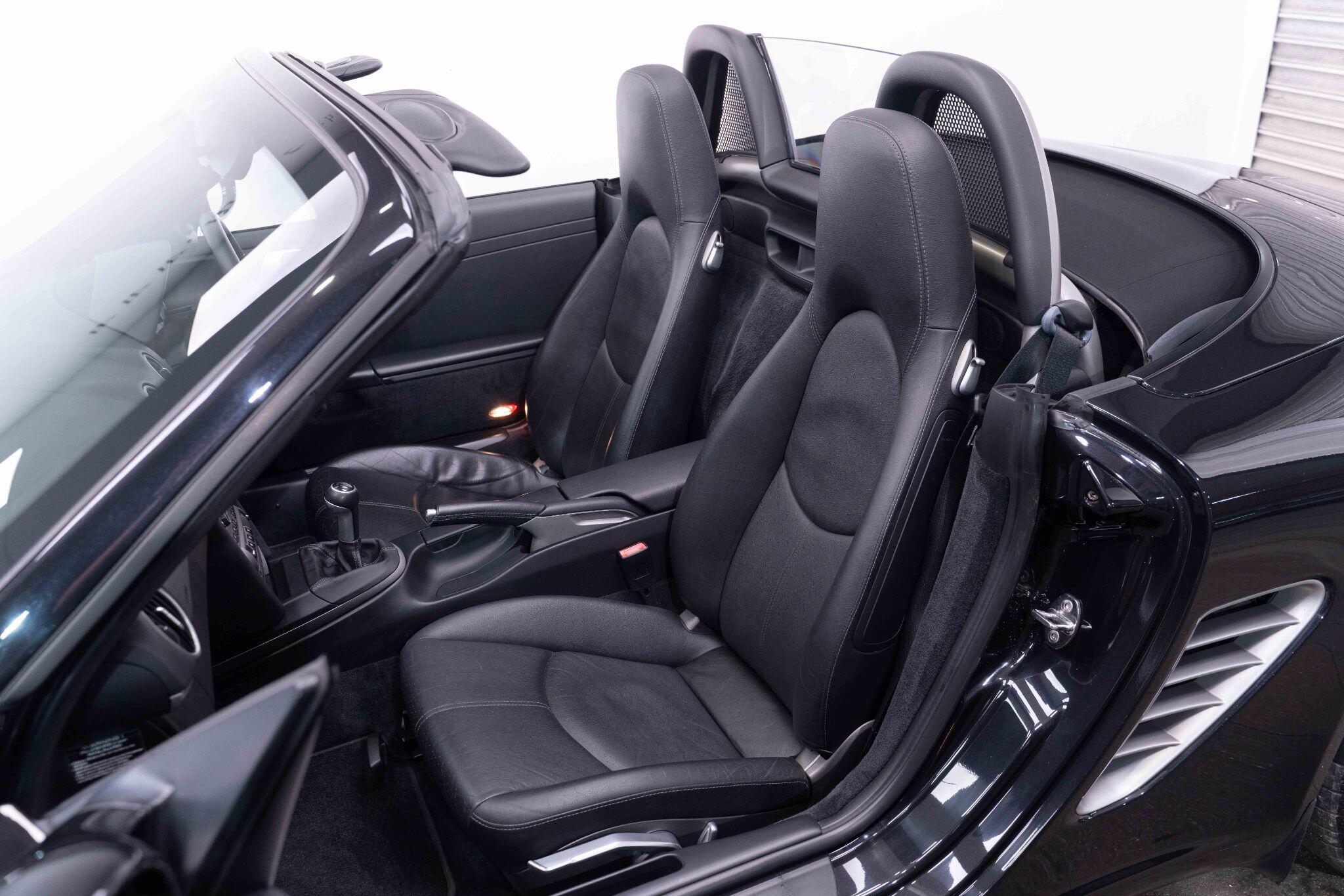 Porsche Boxster - Image 25