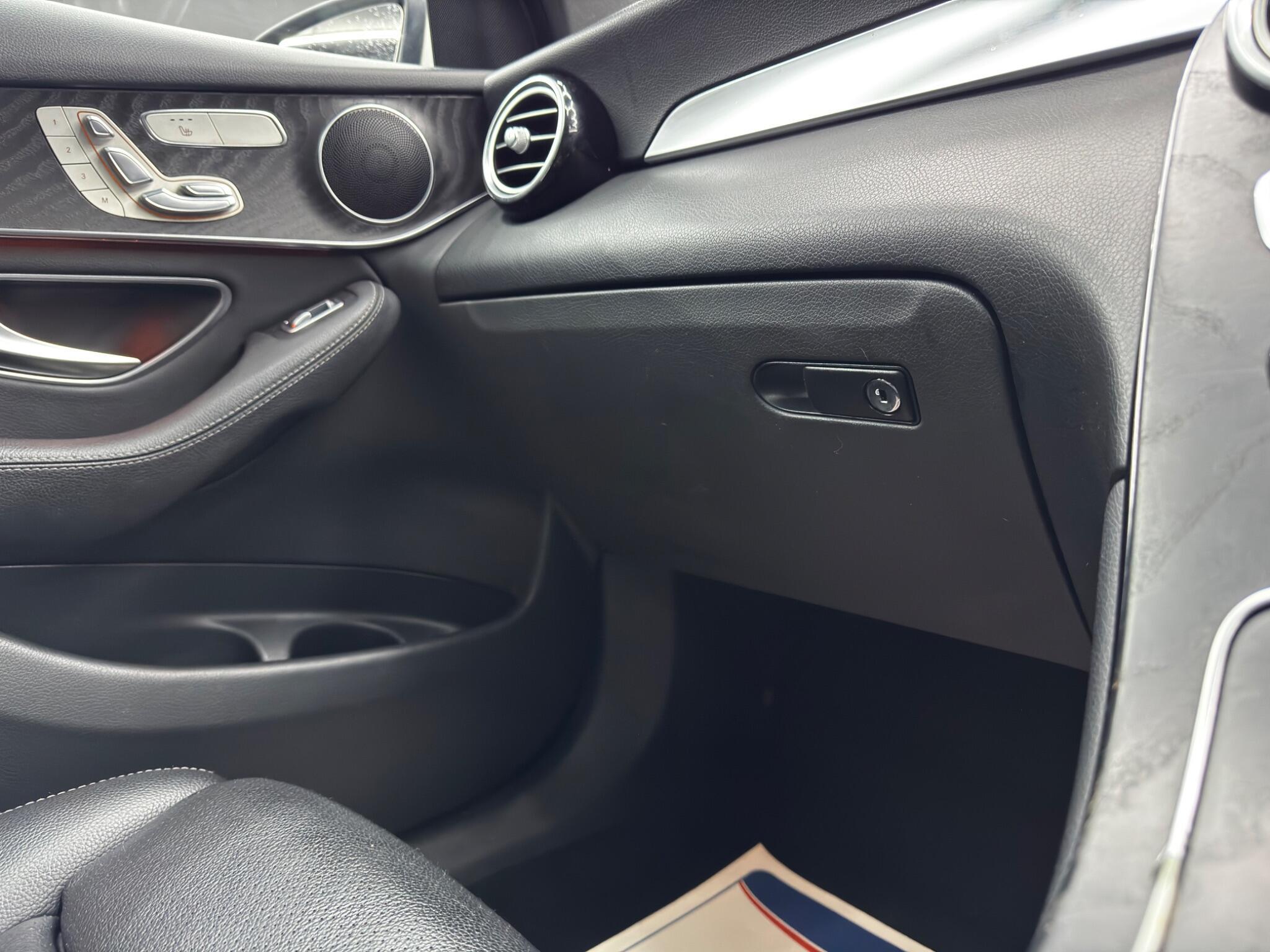 Mercedes GLC - Image 38