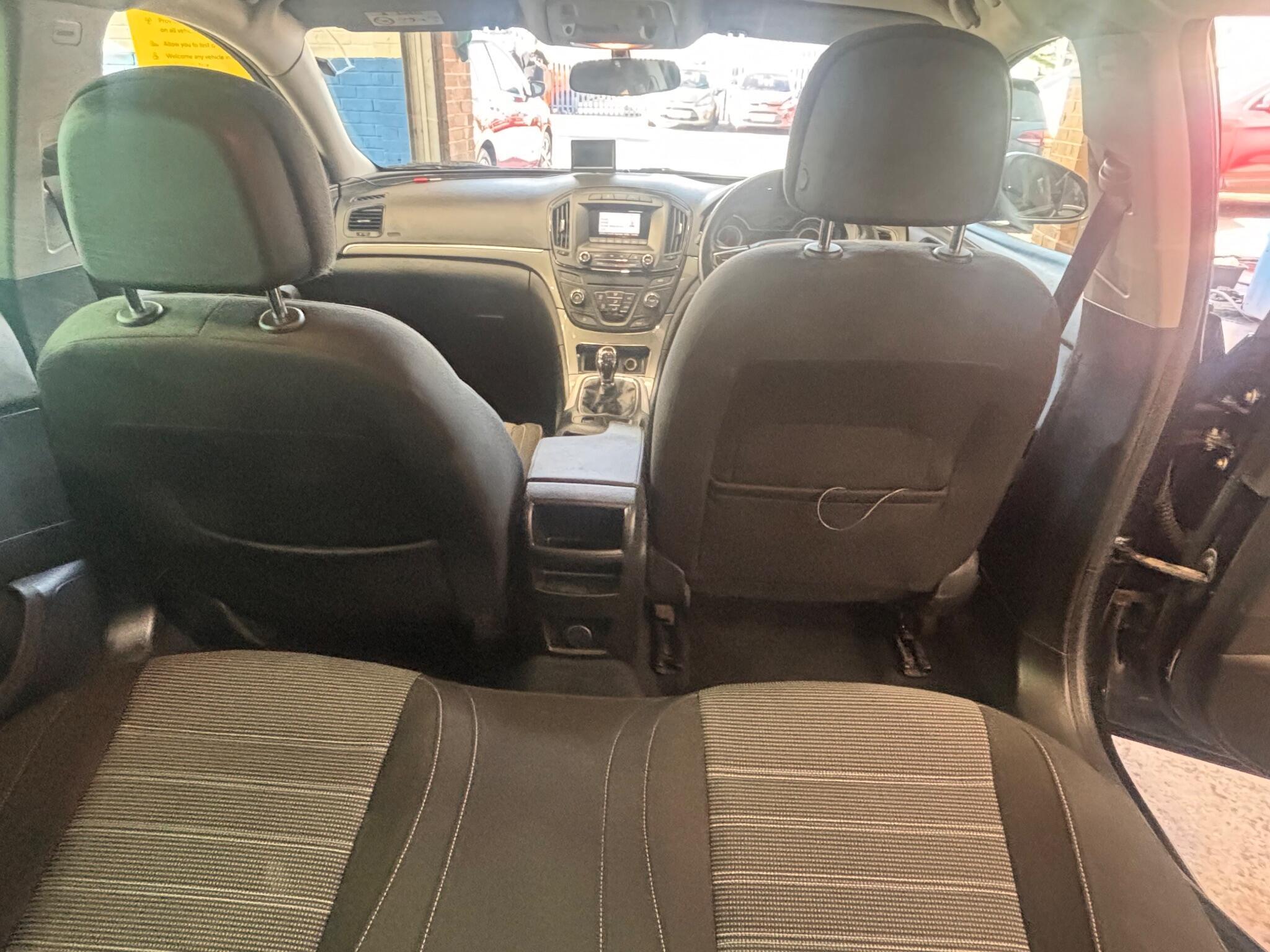 Vauxhall Insignia - Image 19