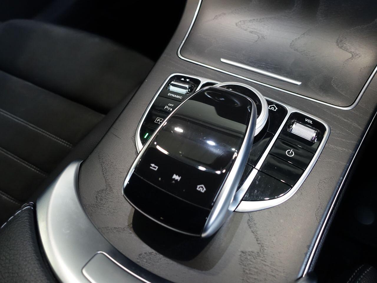 Mercedes-benz C-CLASS - Image 24