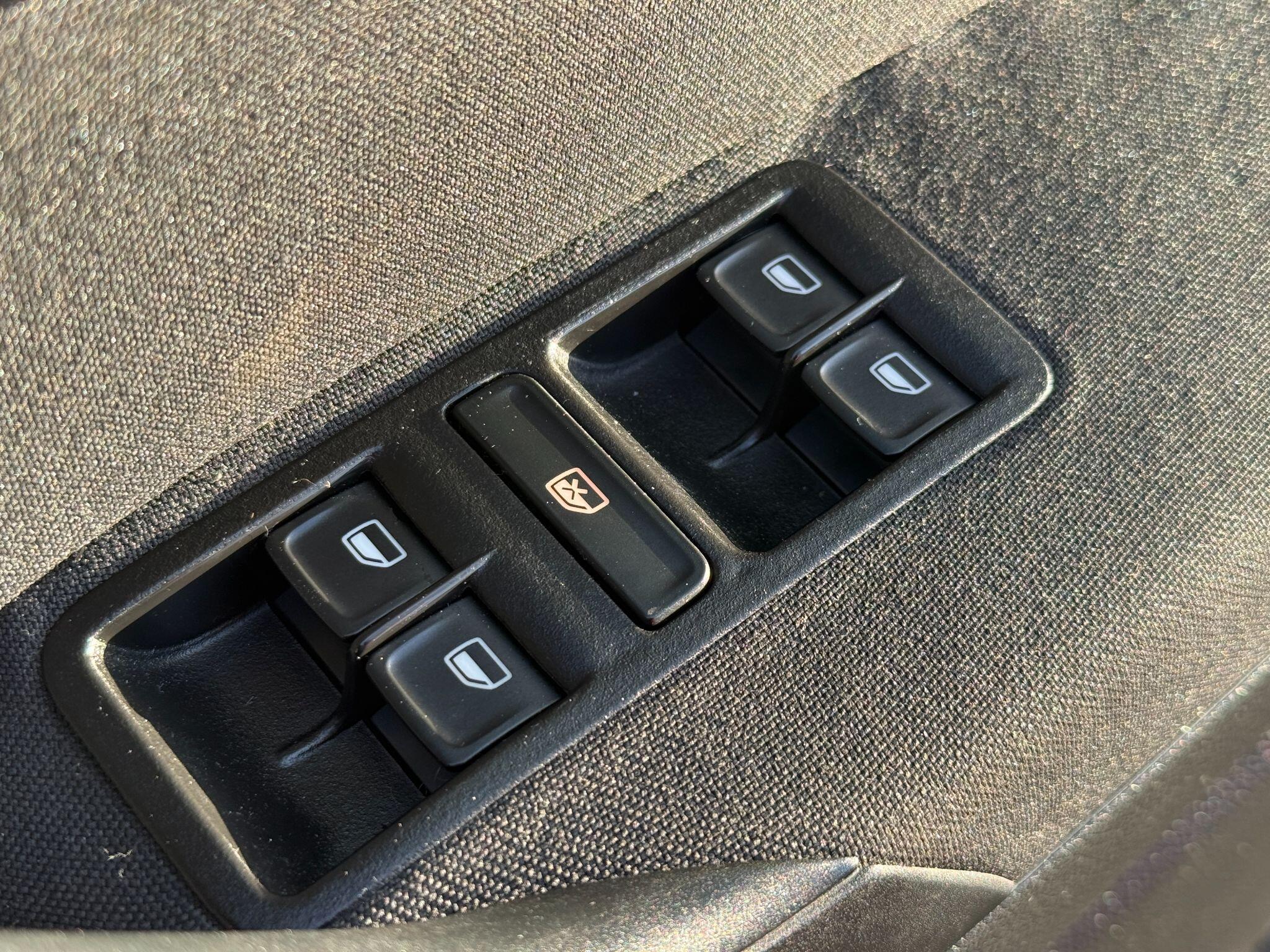 Volkswagen Polo - Image 57