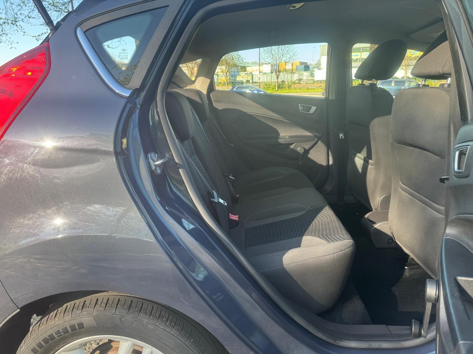 Ford Fiesta - Image 23