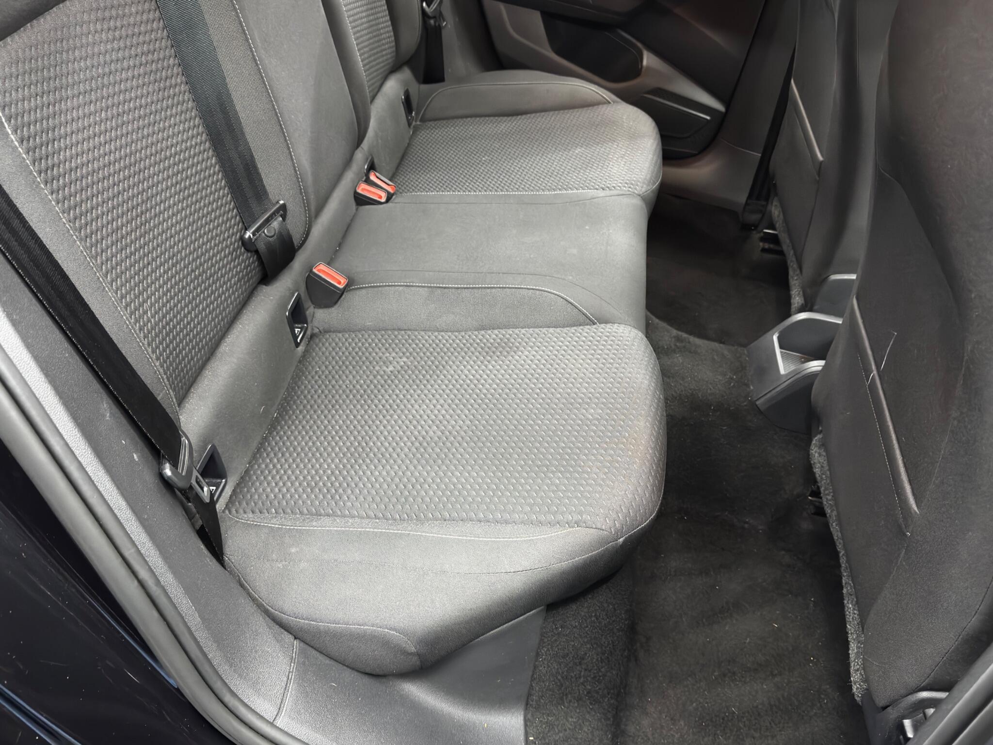 Volkswagen Polo - Image 16