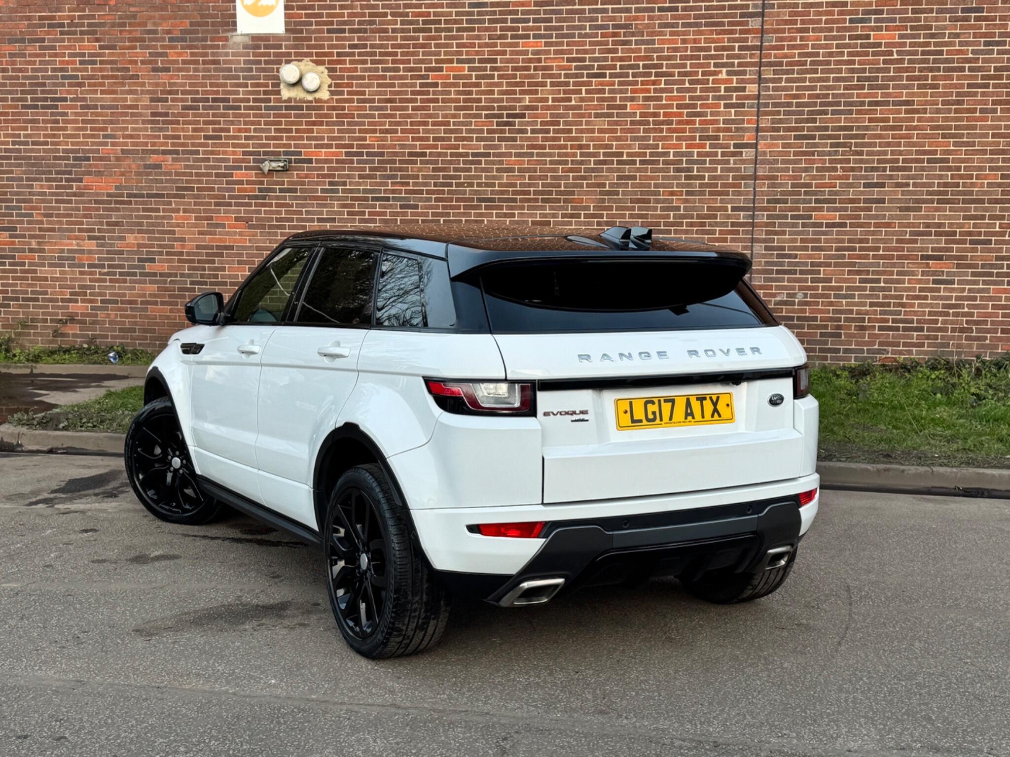 Land Rover Range Rover Evoque - Image 18