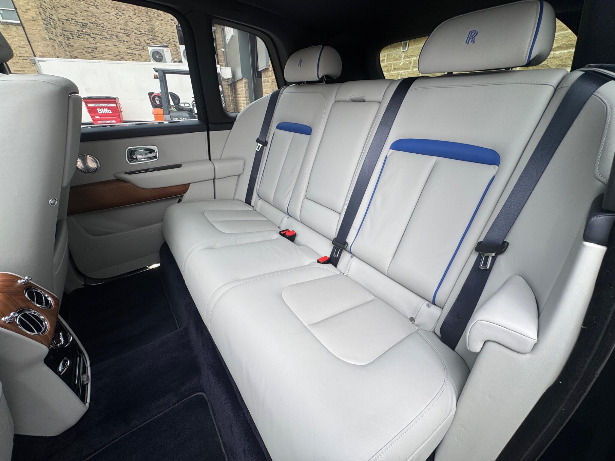 Rolls-Royce Cullinan - Image 12