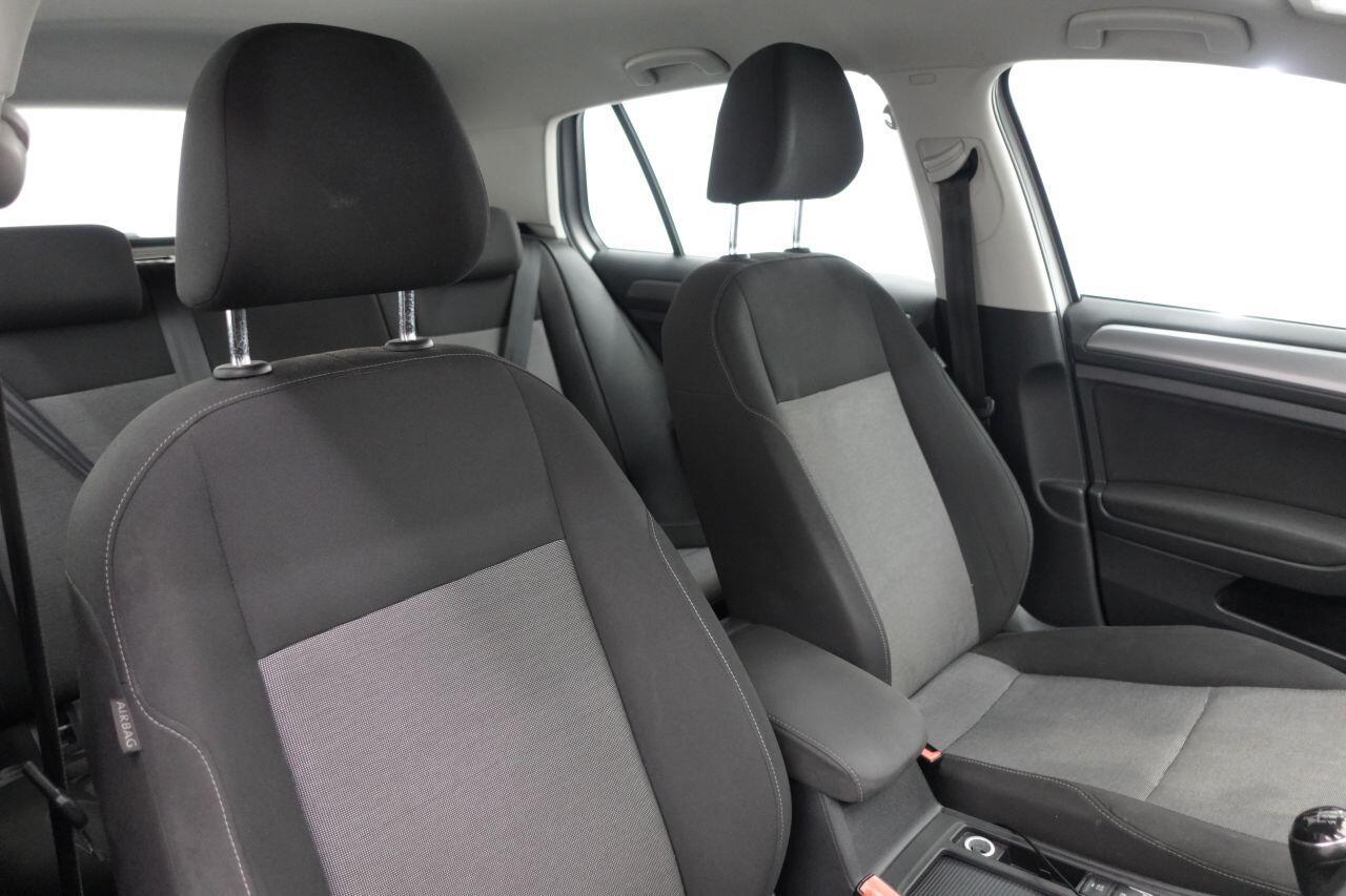 Volkswagen Golf - Image 2