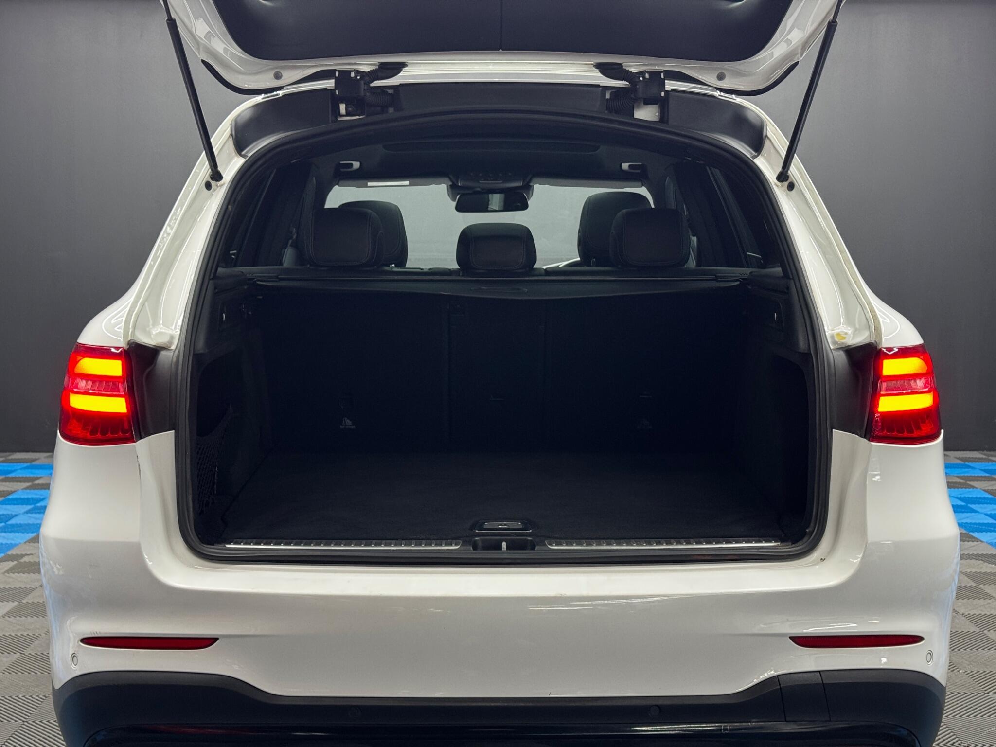 Mercedes GLC - Image 40