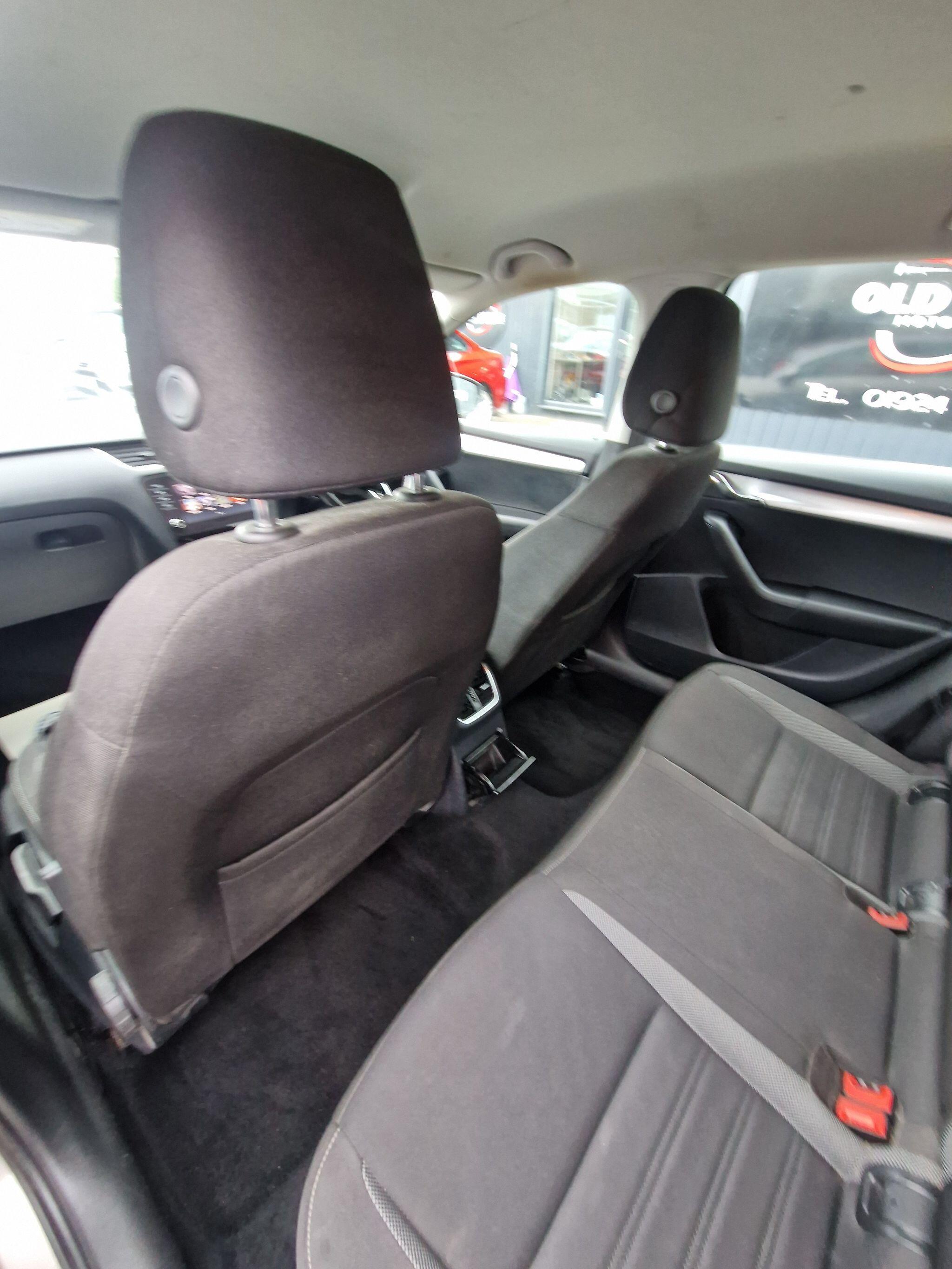 Skoda Octavia - Image 38