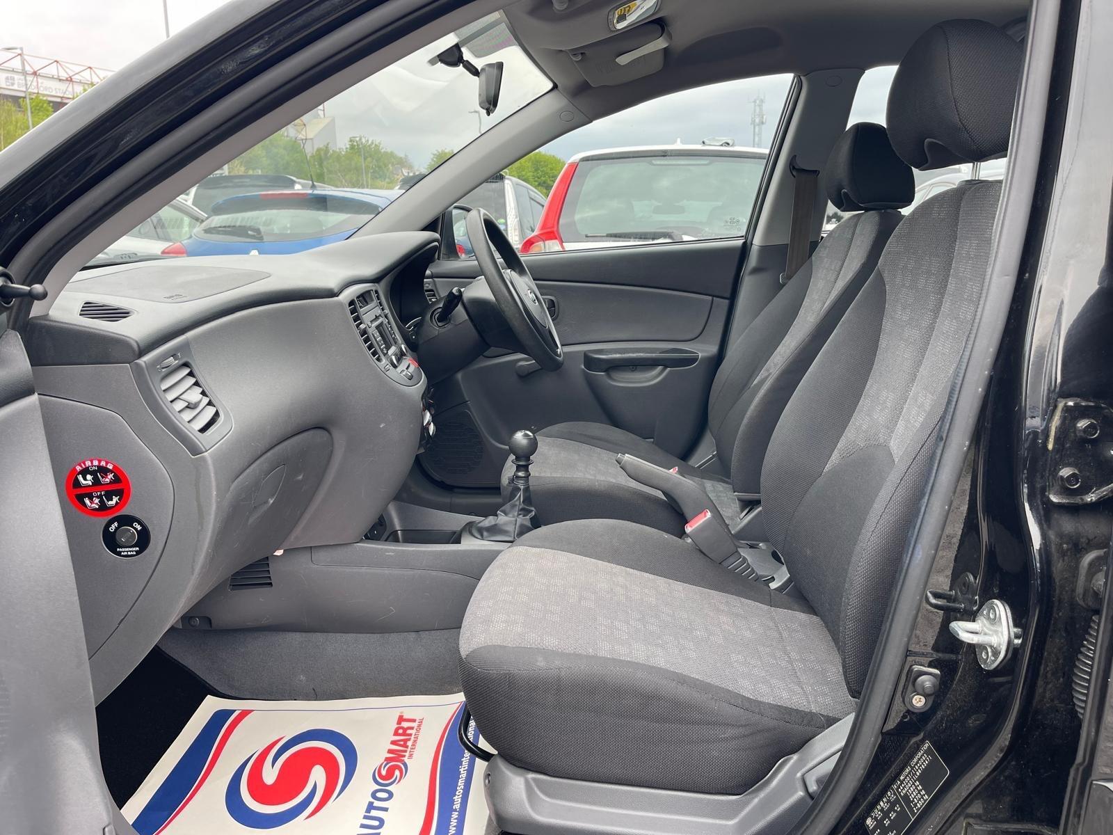 Kia Rio - Image 11