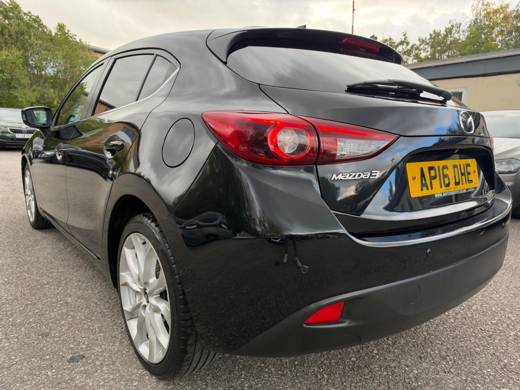 Mazda MAZDA3 - Image 10