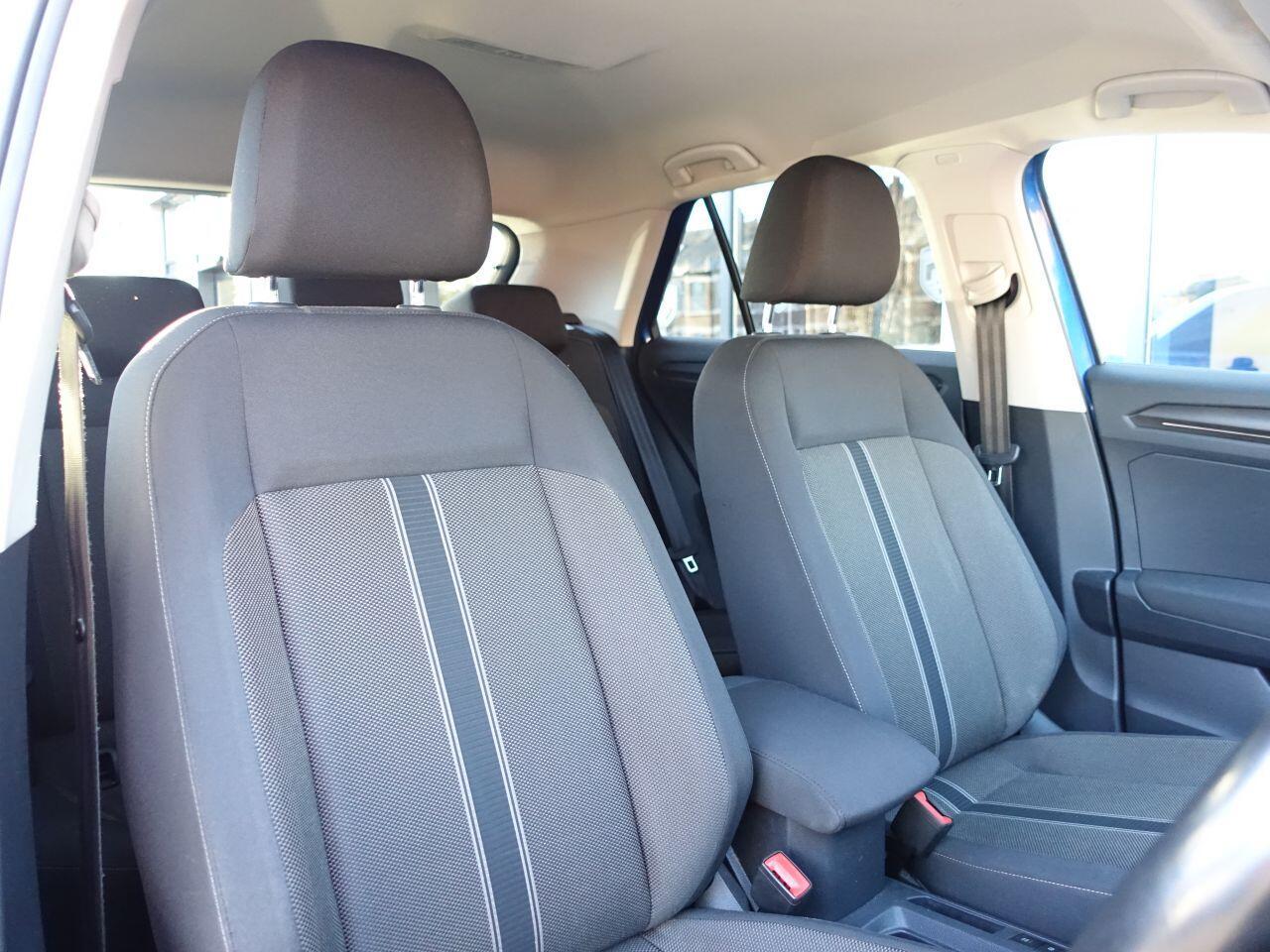 Volkswagen T-Roc - Image 4