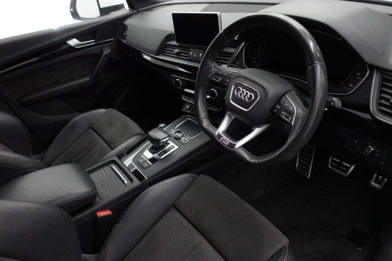 Audi Q5 - Image 12