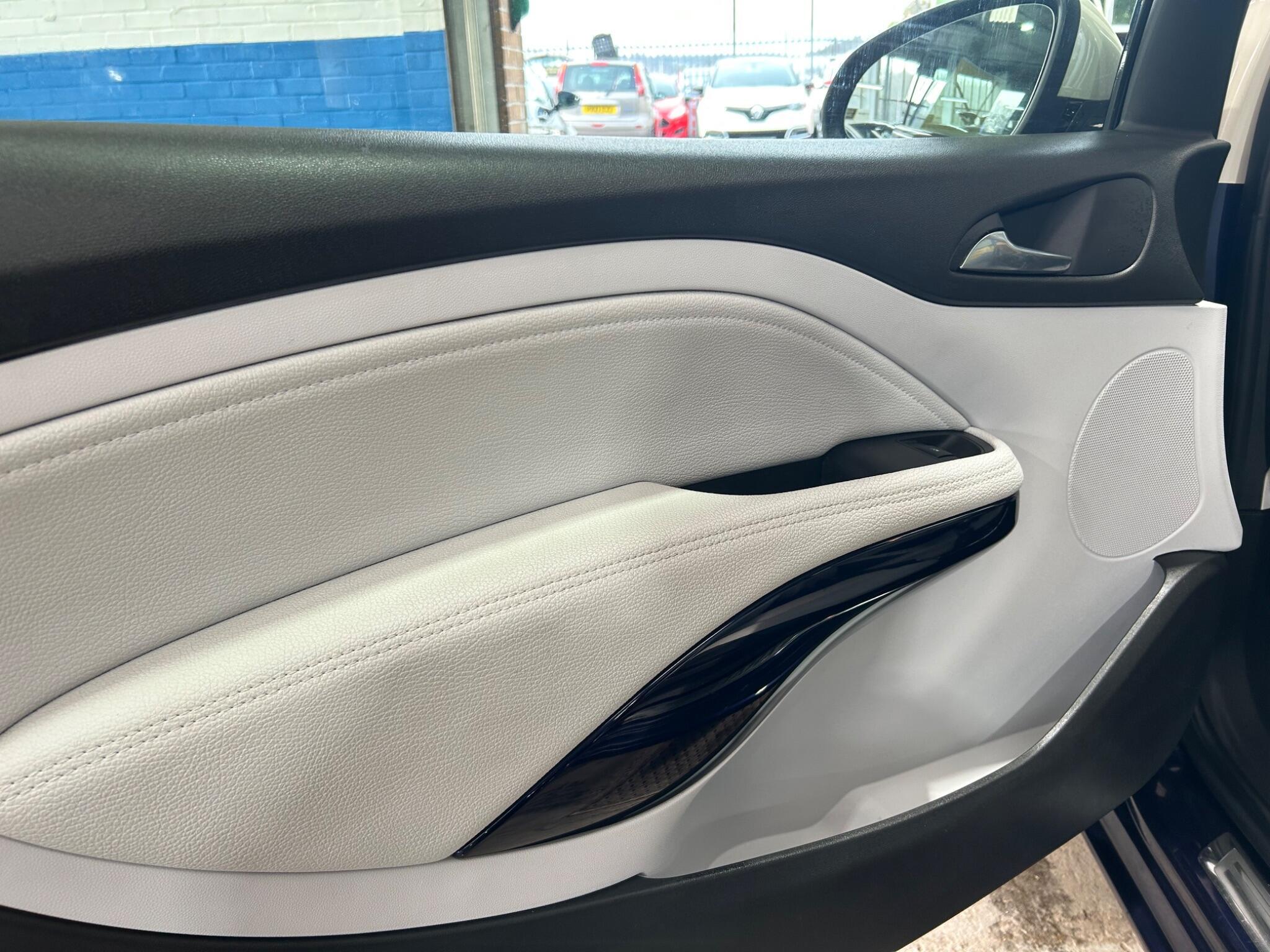 Vauxhall ADAM - Image 20