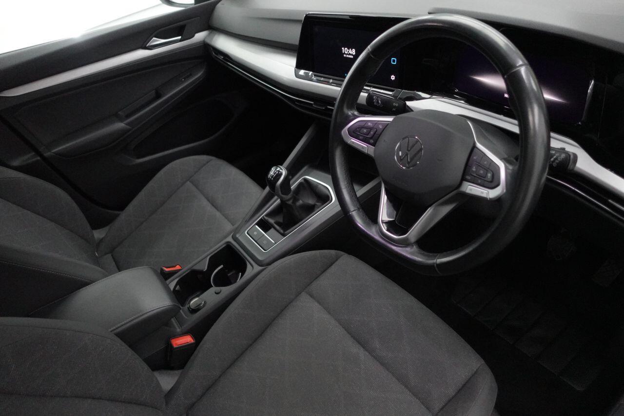 Volkswagen Golf - Image 15