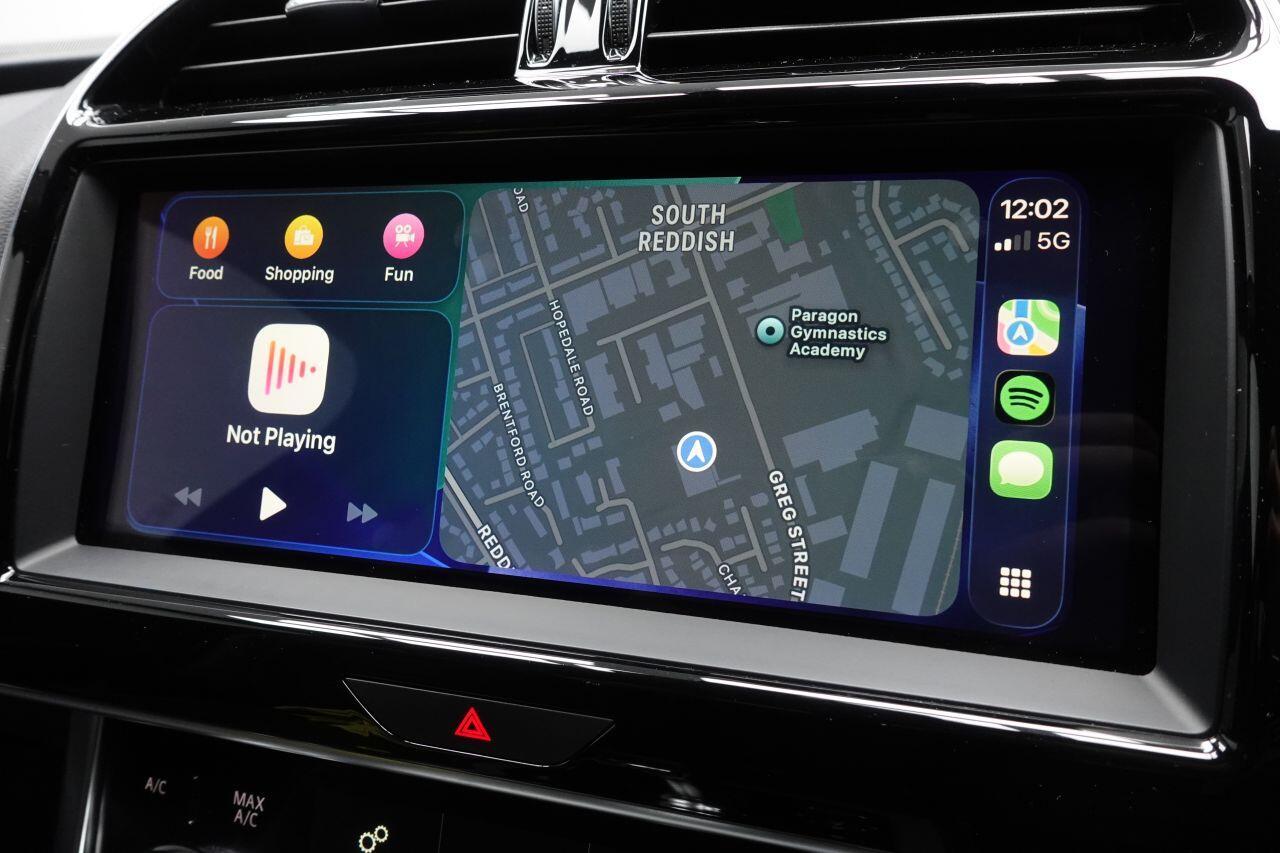 Jaguar XE - Image 24