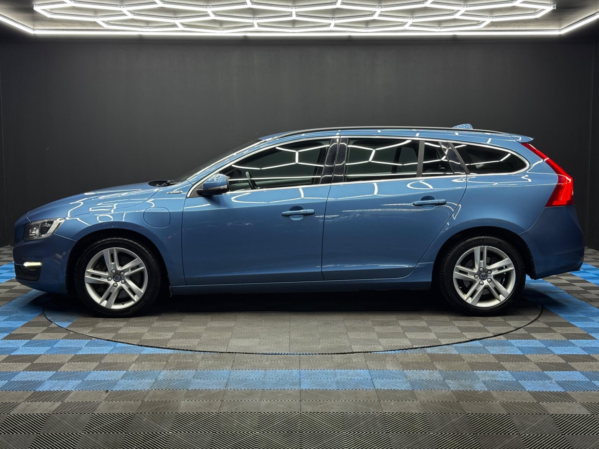Volvo V60 - Image 8