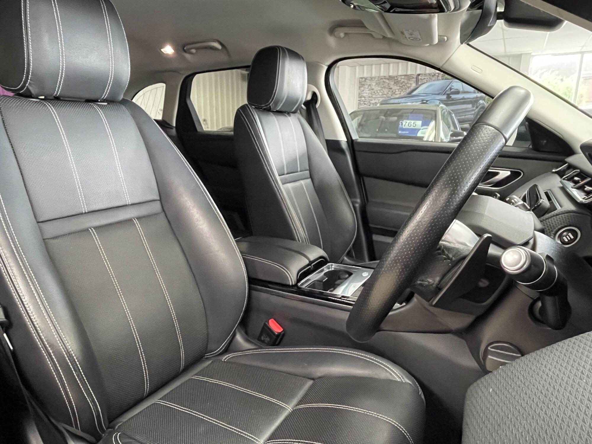 Land Rover Range Rover Velar - Image 27