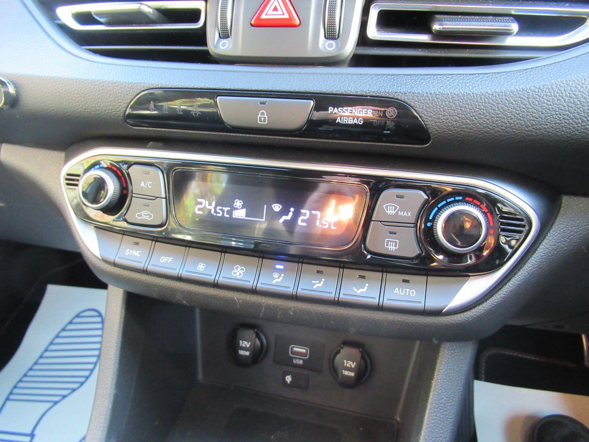 Hyundai i30 - Image 39
