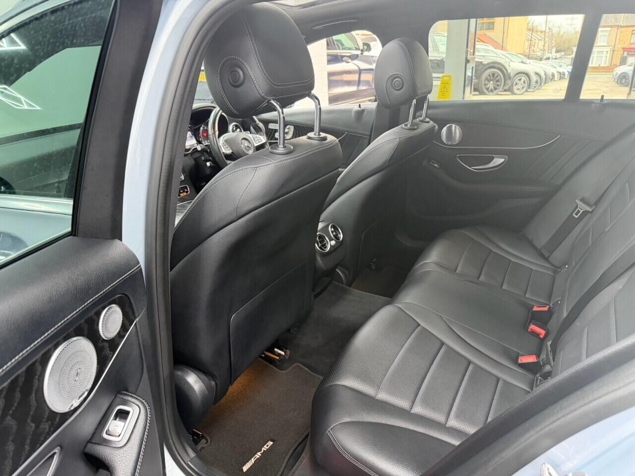 Mercedes C-Class - Image 24