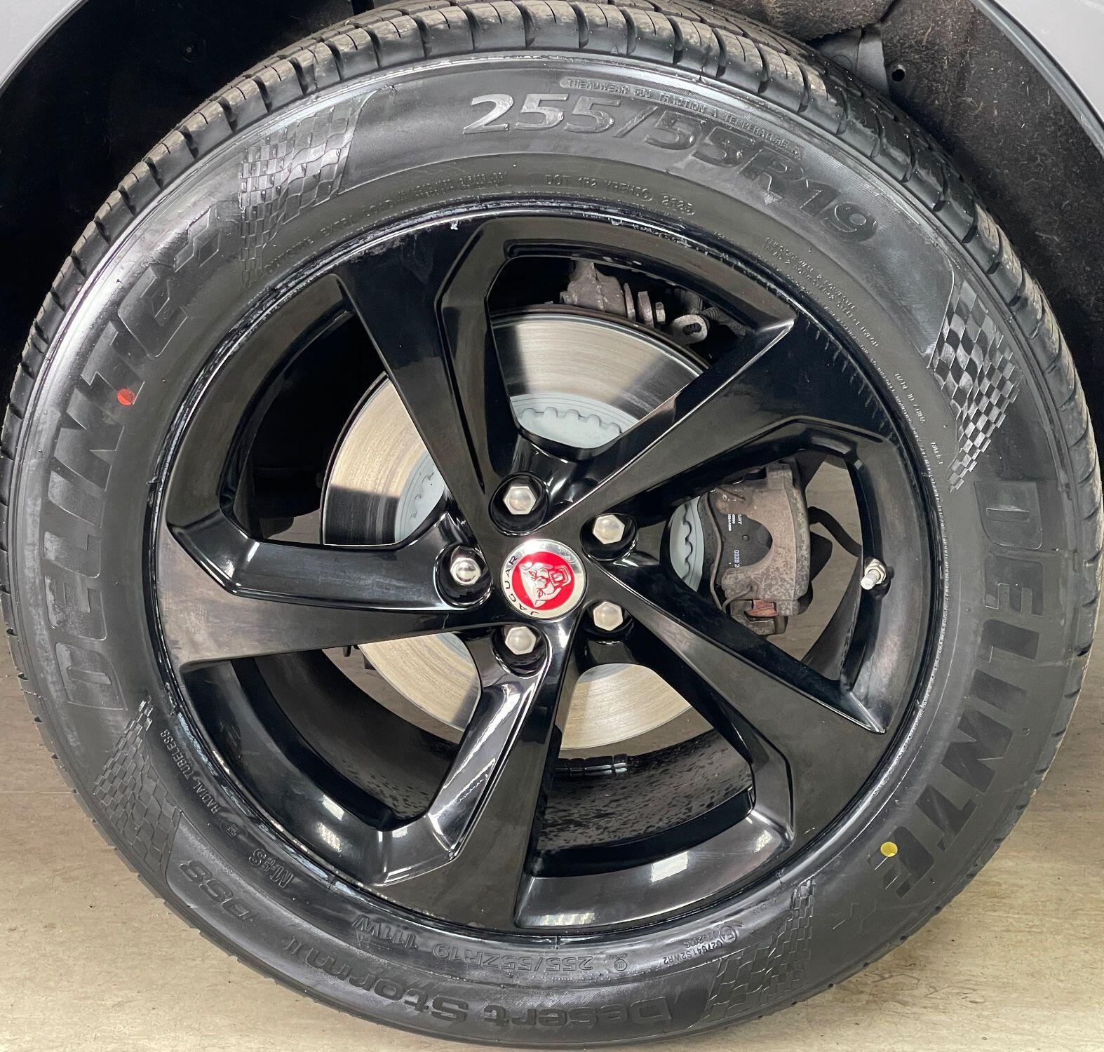 Jaguar F-Pace - Image 15