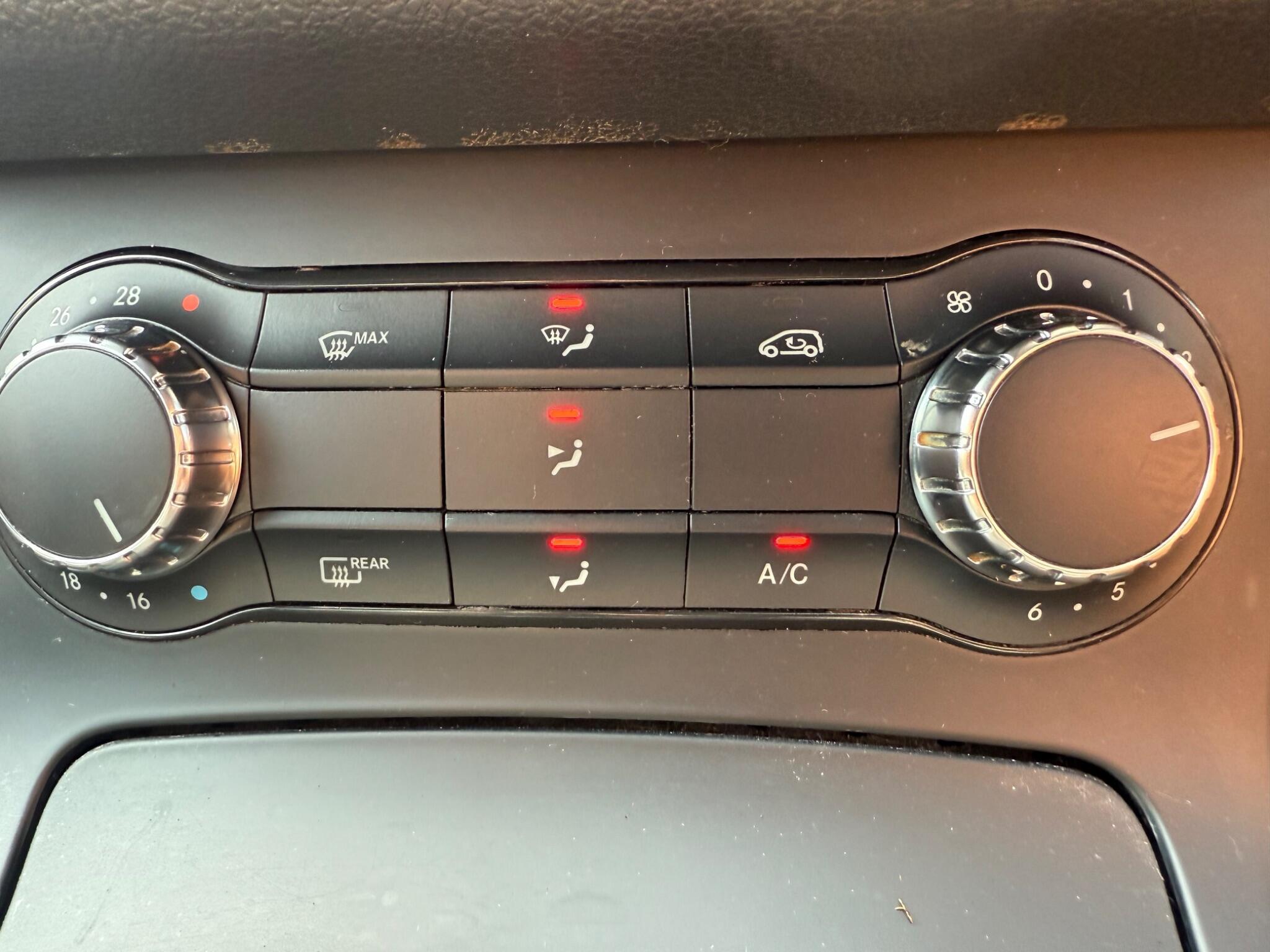 Mercedes B Class - Image 32