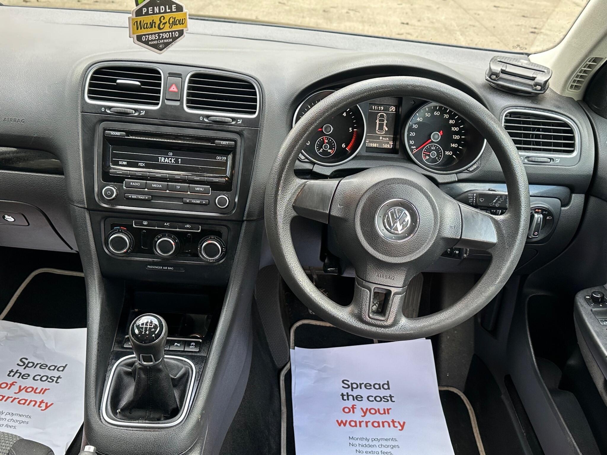 Volkswagen Golf - Image 31