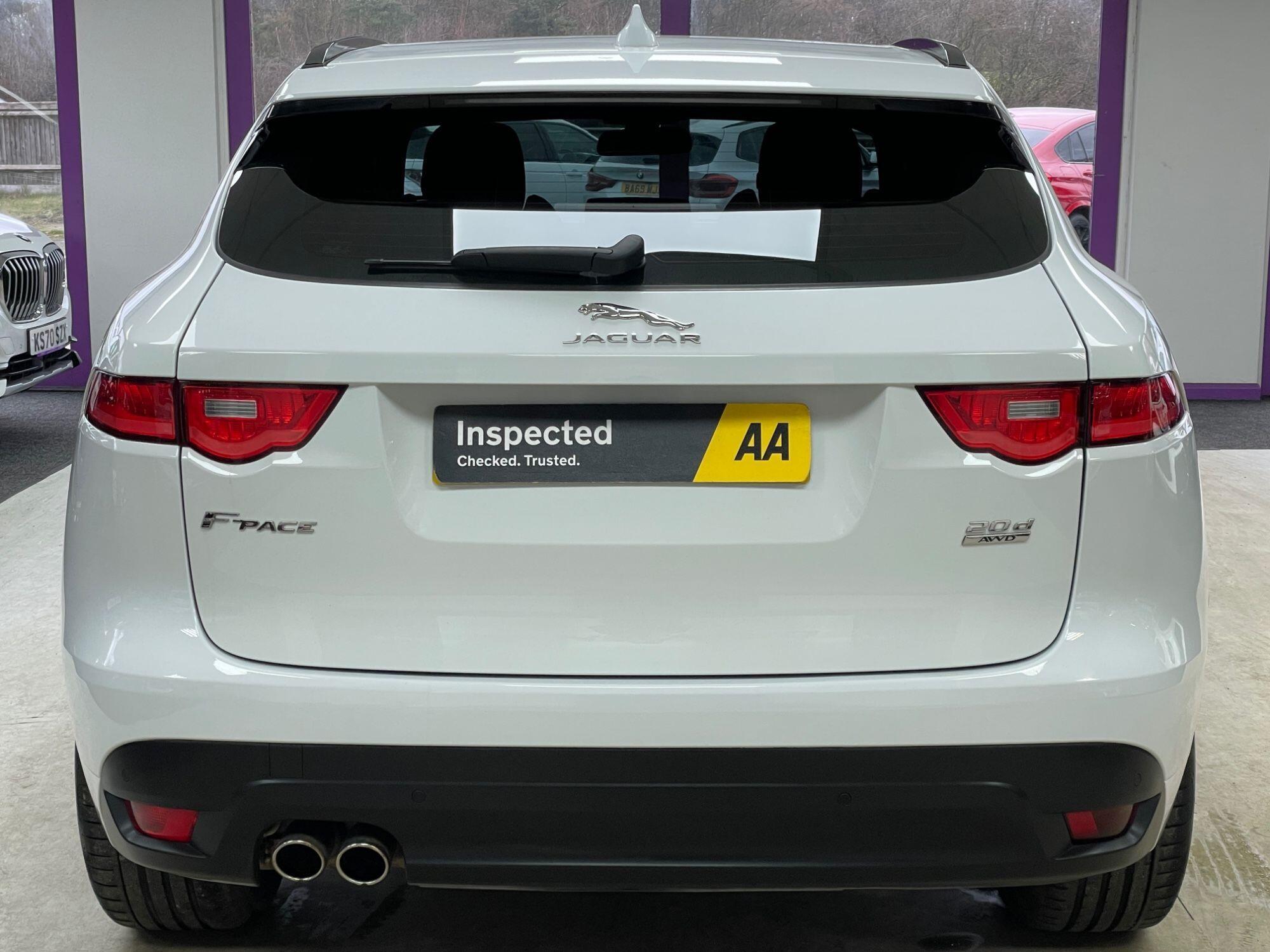 Jaguar F-Pace - Image 10