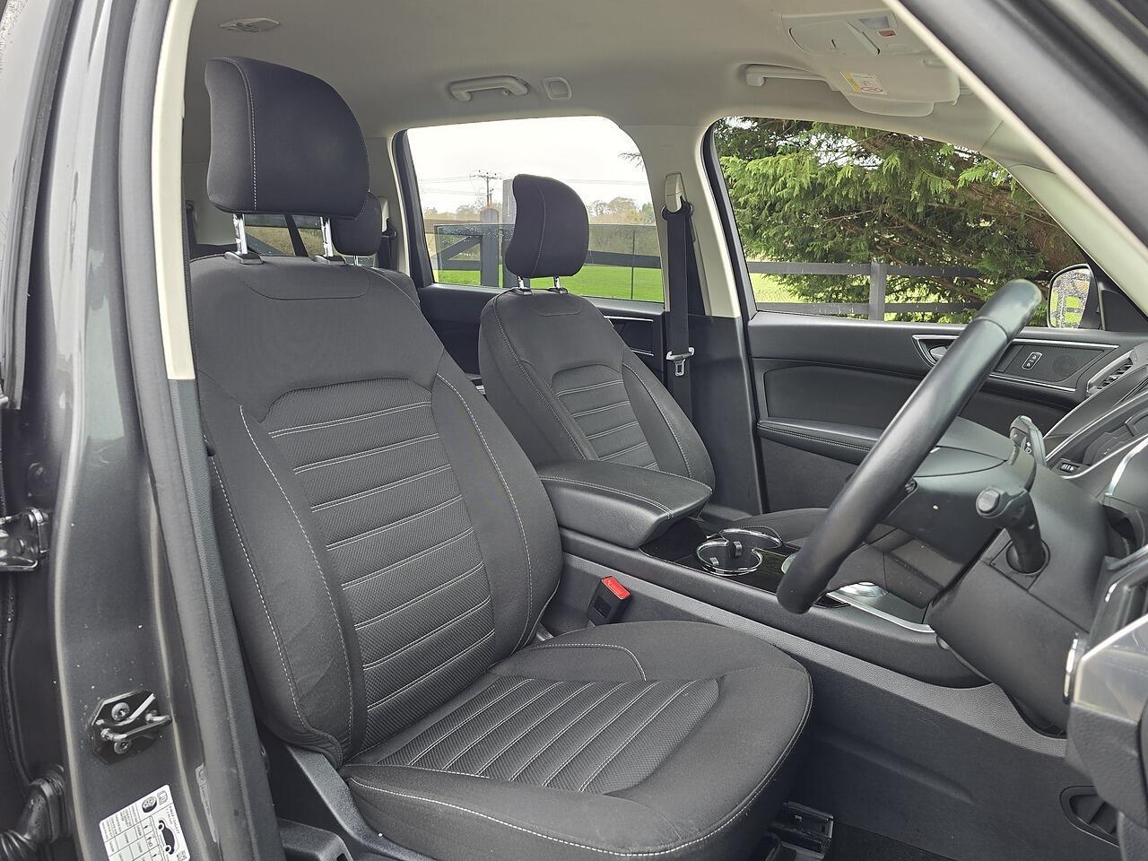 Ford Galaxy - Image 10