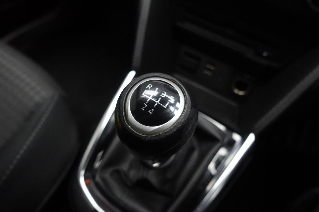 Mazda MAZDA2 - Image 44