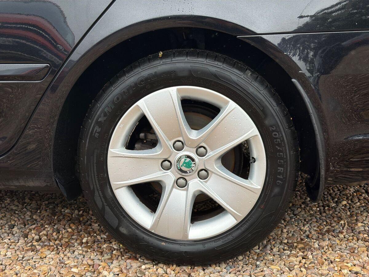 Skoda Octavia - Image 17