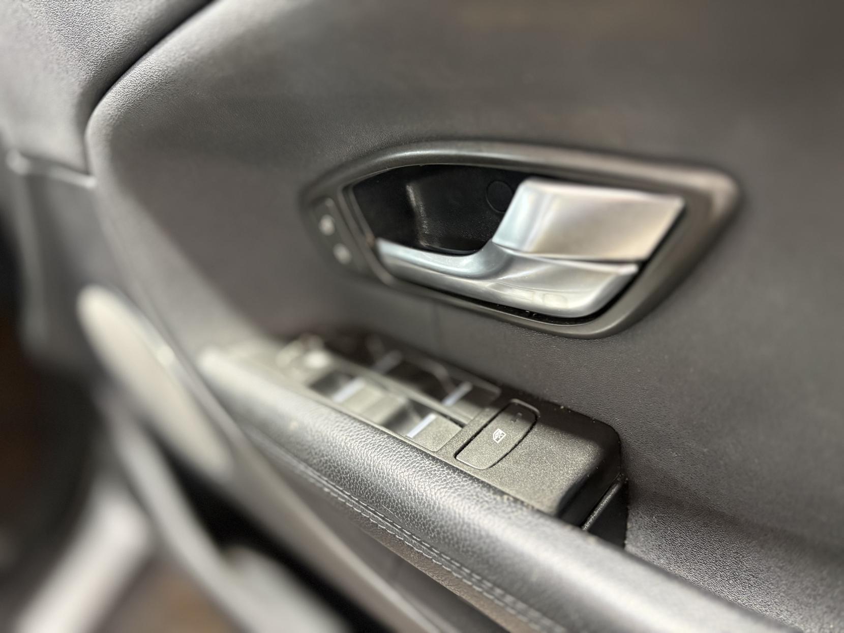 Land Rover Range Rover Evoque - Image 13
