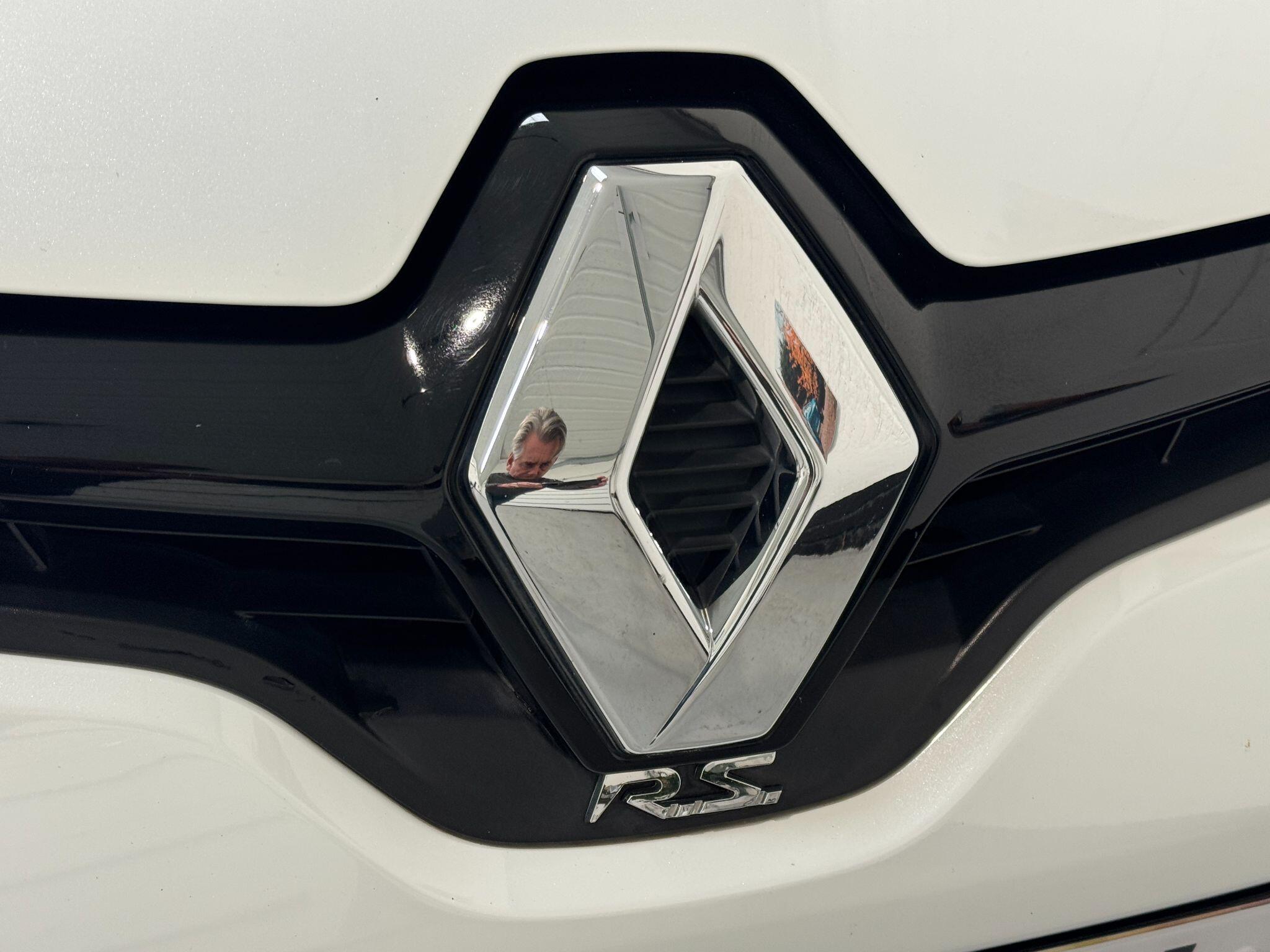 Renault Megane - Image 44