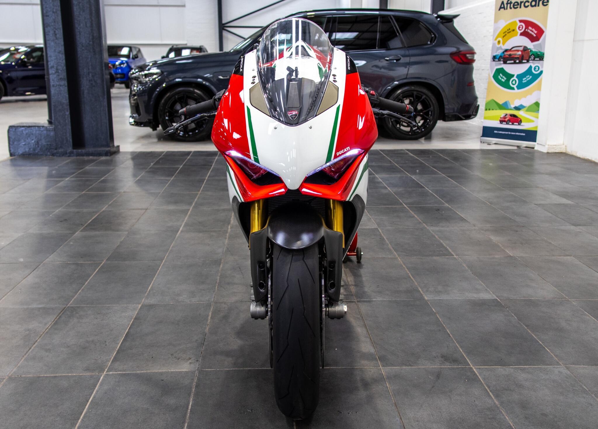 Ducati PANIGALE V4 - Image 16